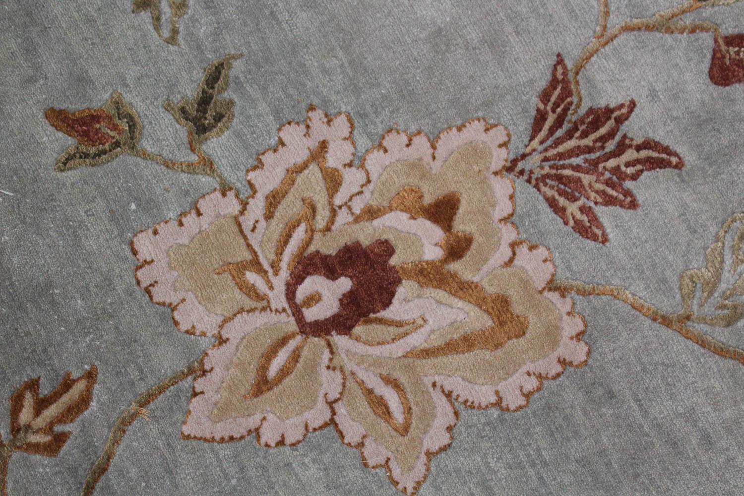 Handwoven Wool Art Silk Area Rug From India