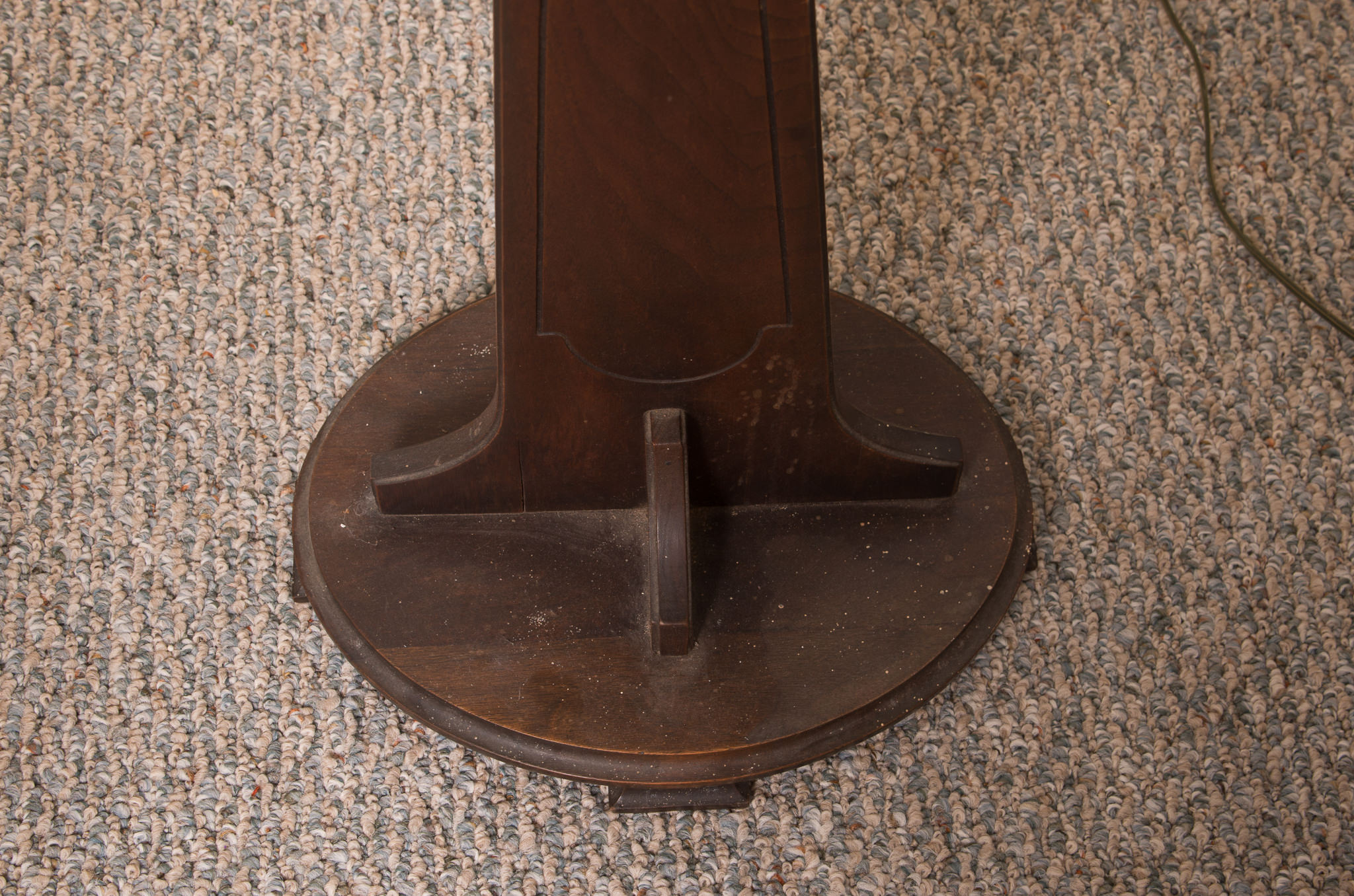 Vintage Pedestal Side Table by Wright De Coster