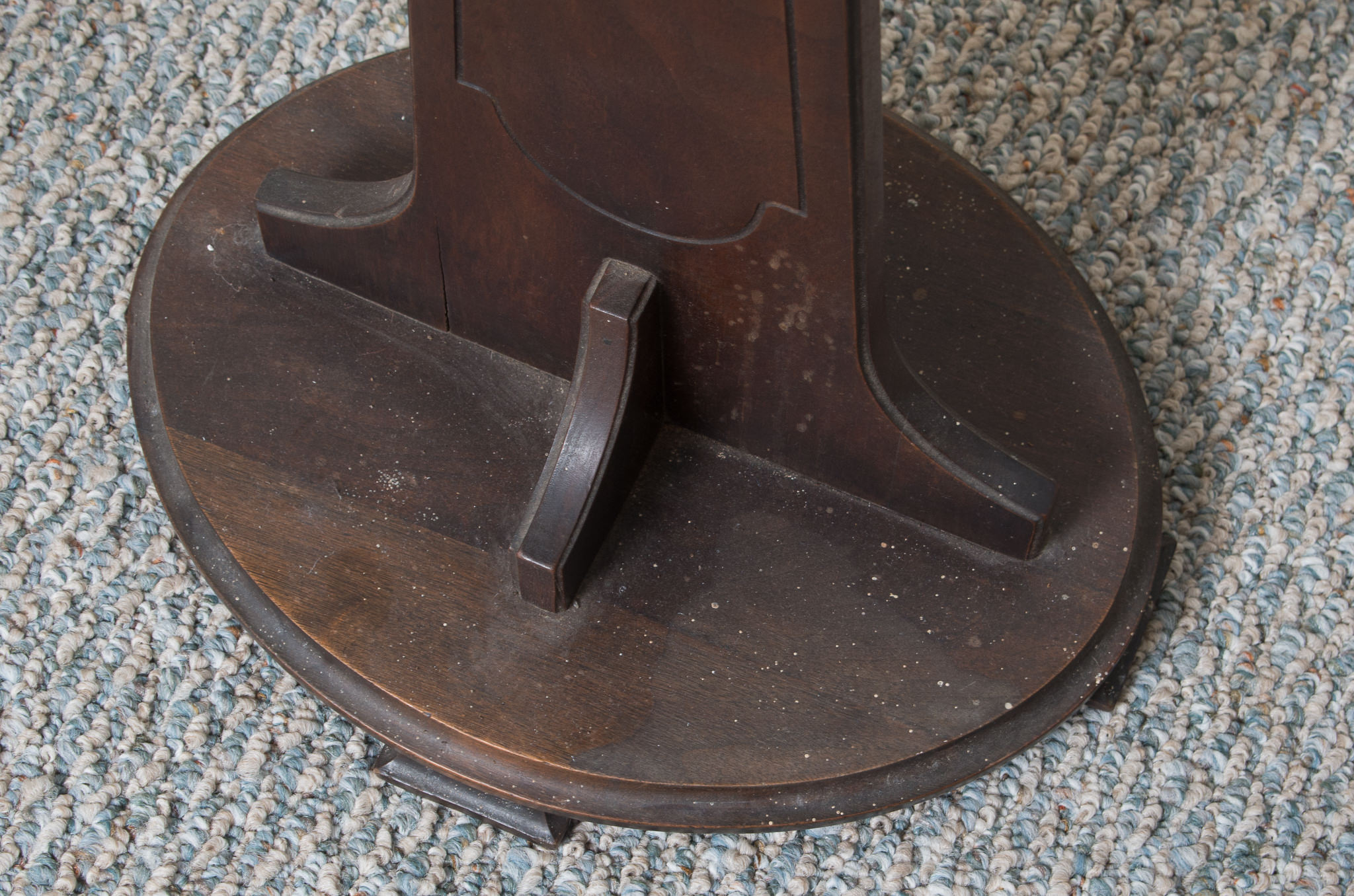 Vintage Pedestal Side Table by Wright De Coster