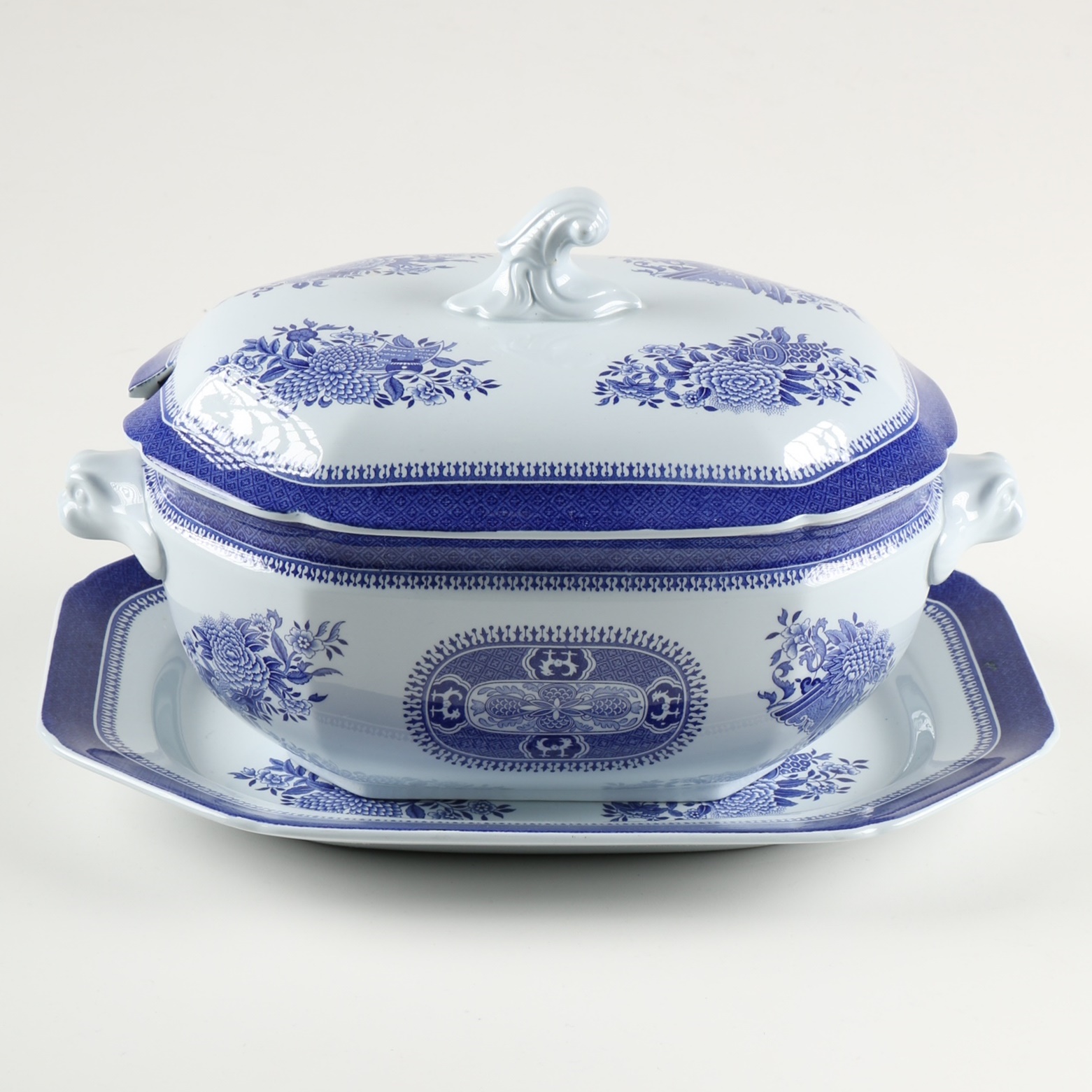 Spode Fitzhugh Blue and White Large Tureen with Underplate