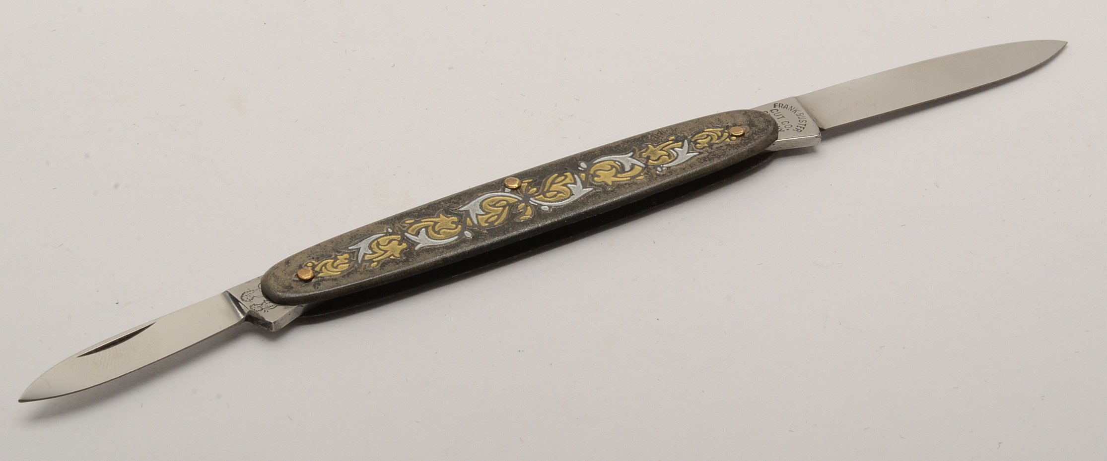 Vintage Fight'N Rooster Painted Metal Stockman Folding Knives