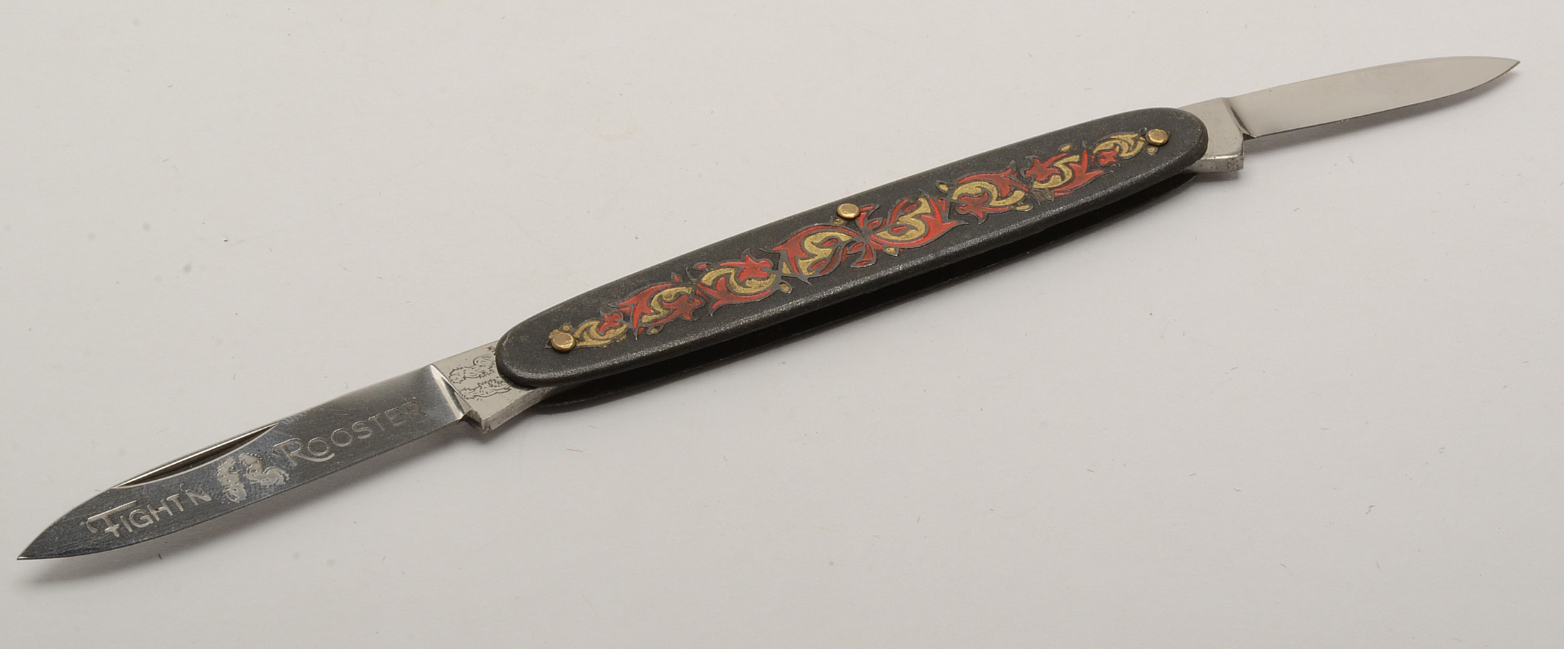 Vintage Fight'N Rooster Painted Metal Stockman Folding Knives