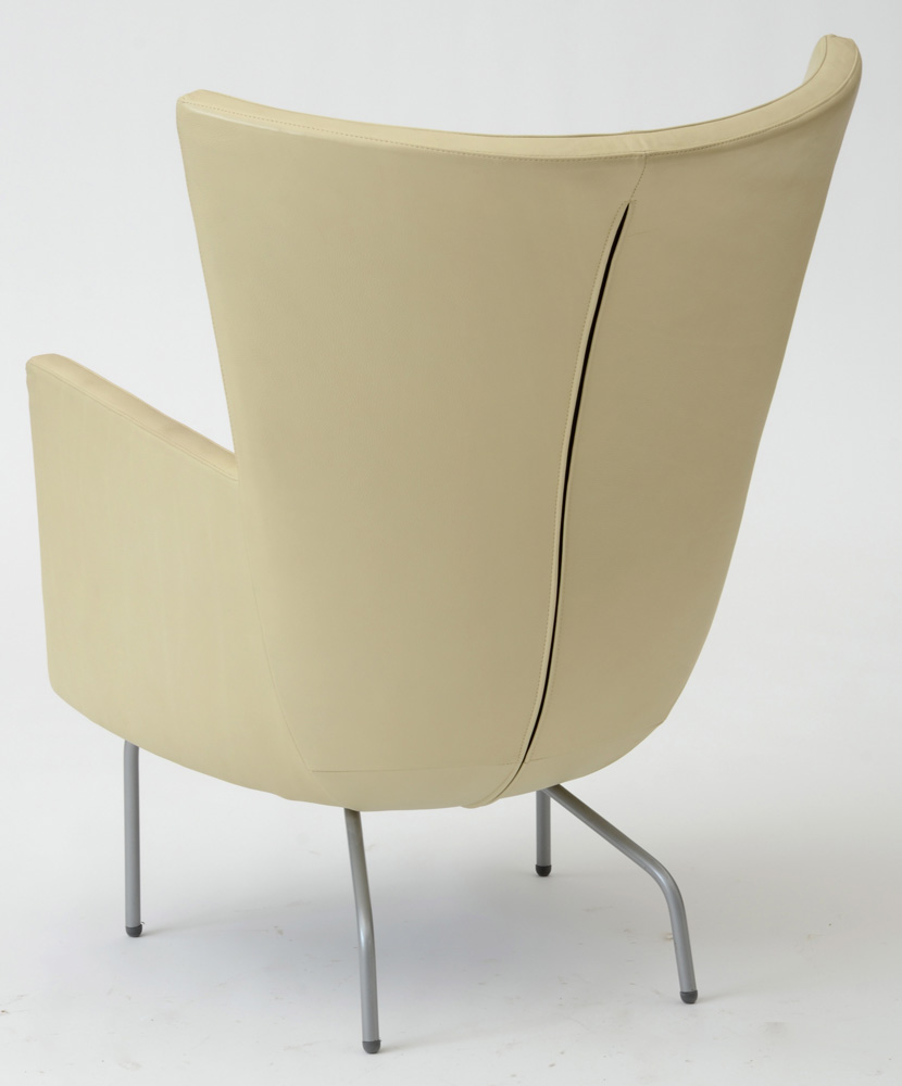 Montis "Romeo" Chair with Ottoman