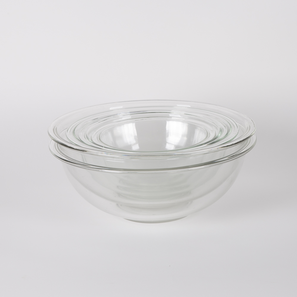 Set of Pyrex Mixing Bowls