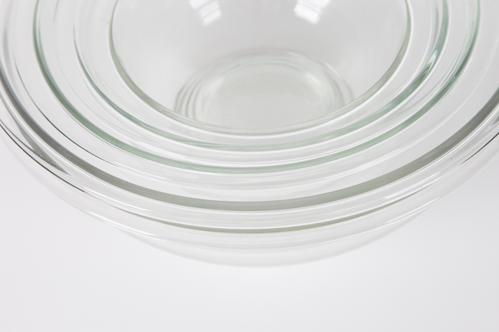 Set of Pyrex Mixing Bowls