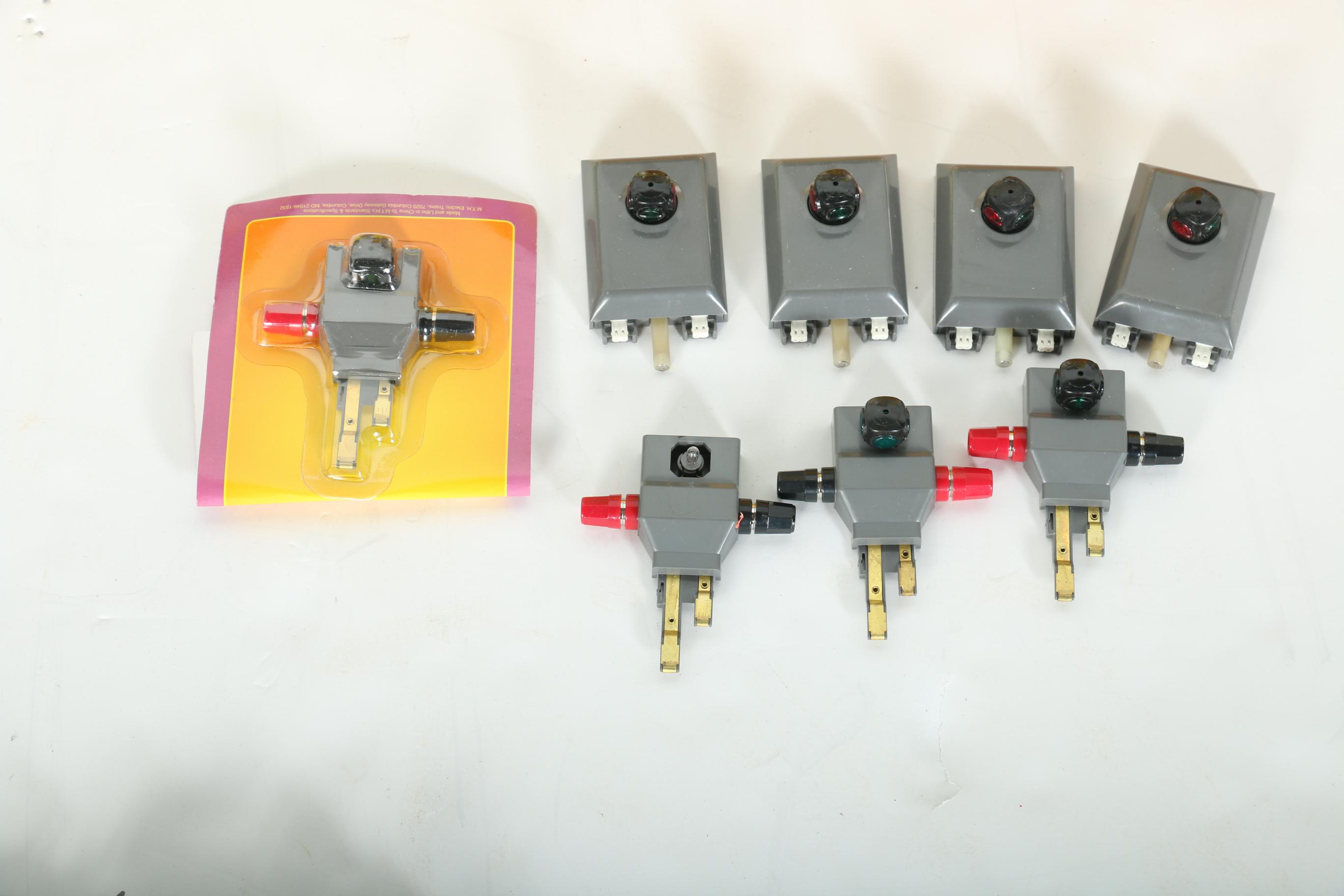 Rail King Model Train Cars and Track