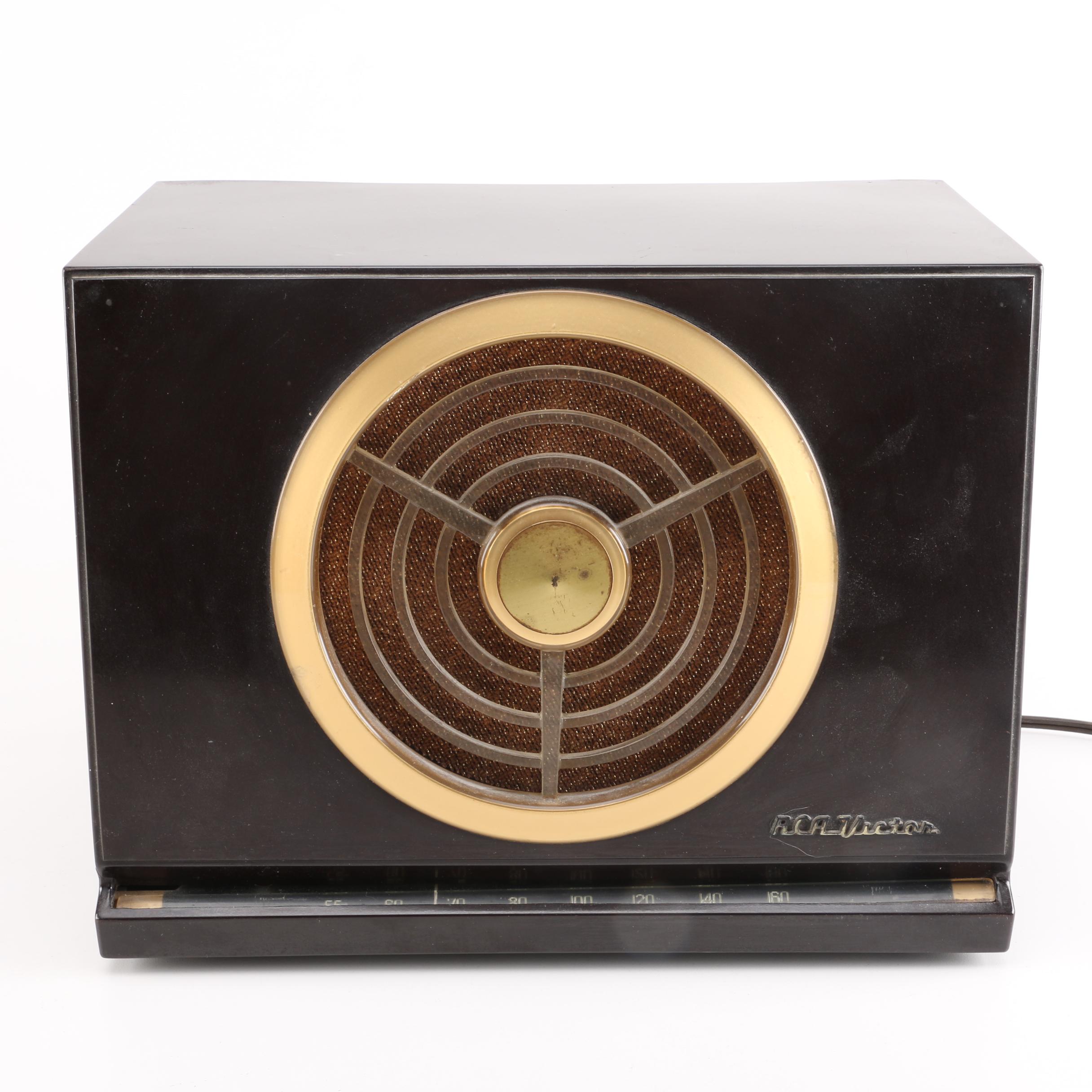 Vintage RCA Victor Radio