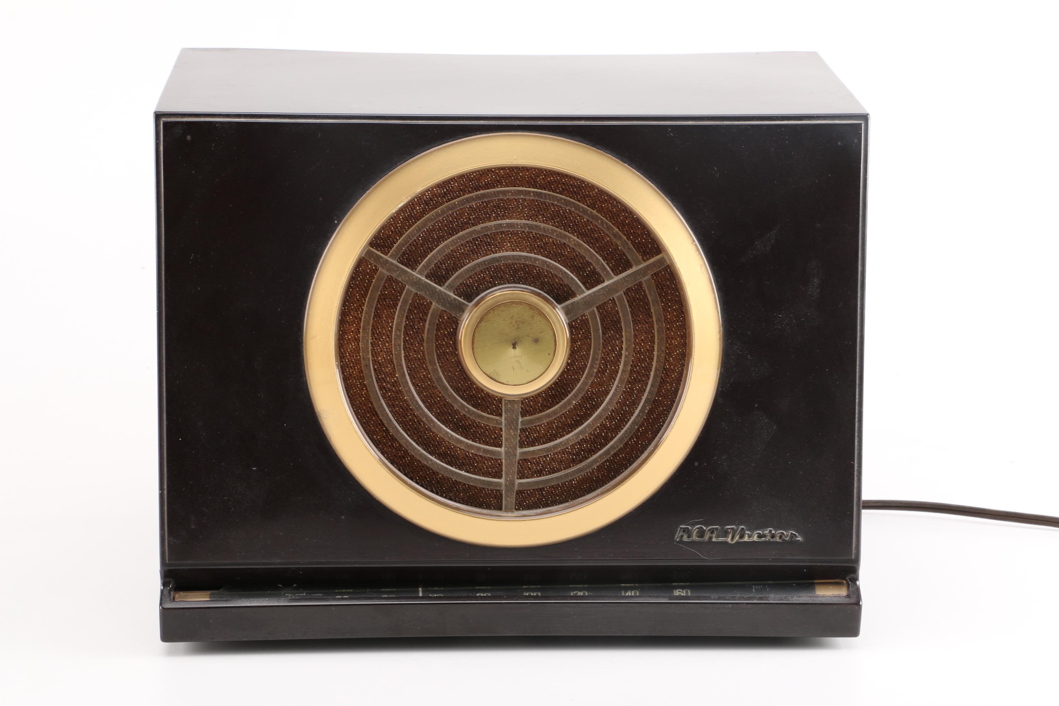 Vintage RCA Victor Radio