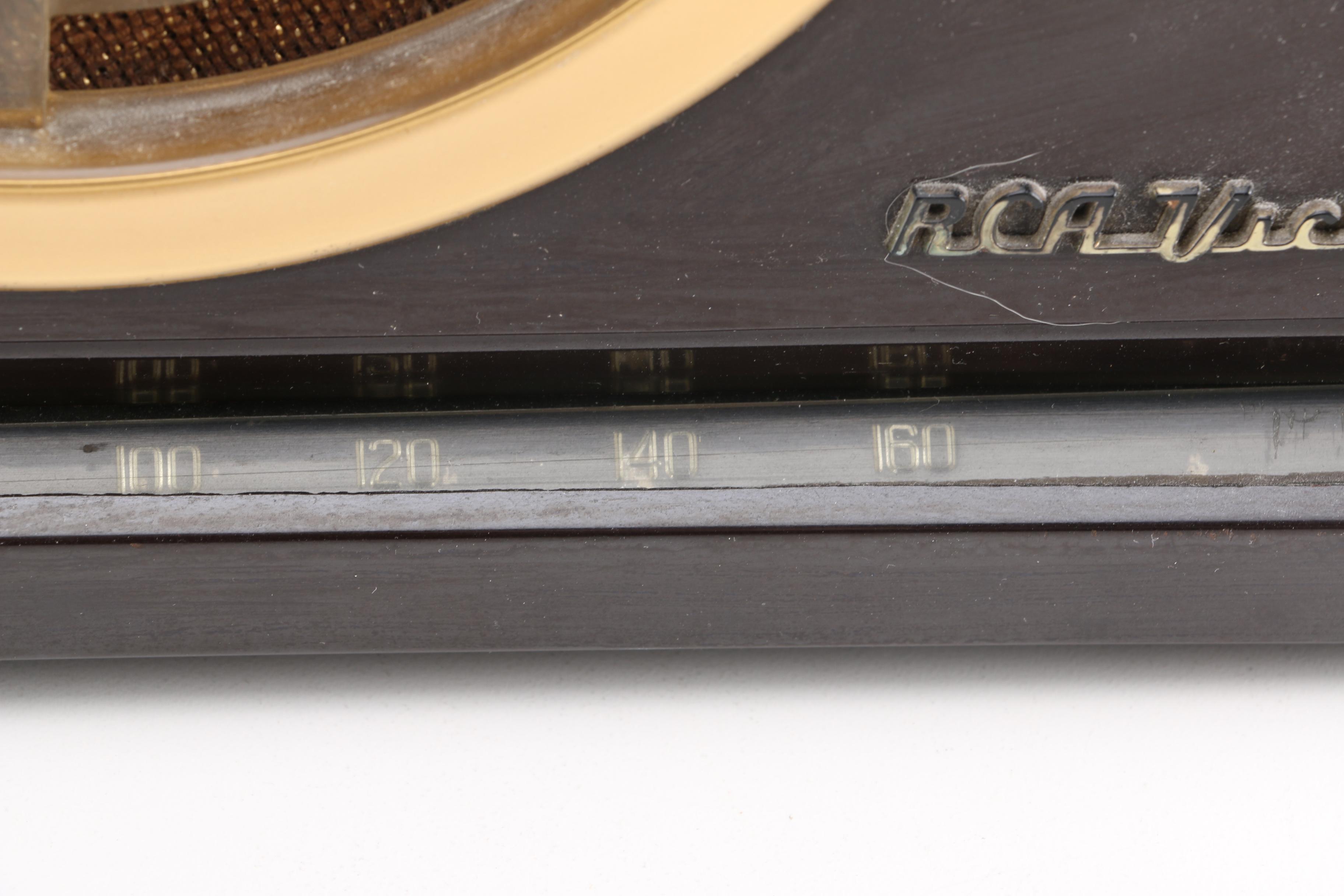 Vintage RCA Victor Radio