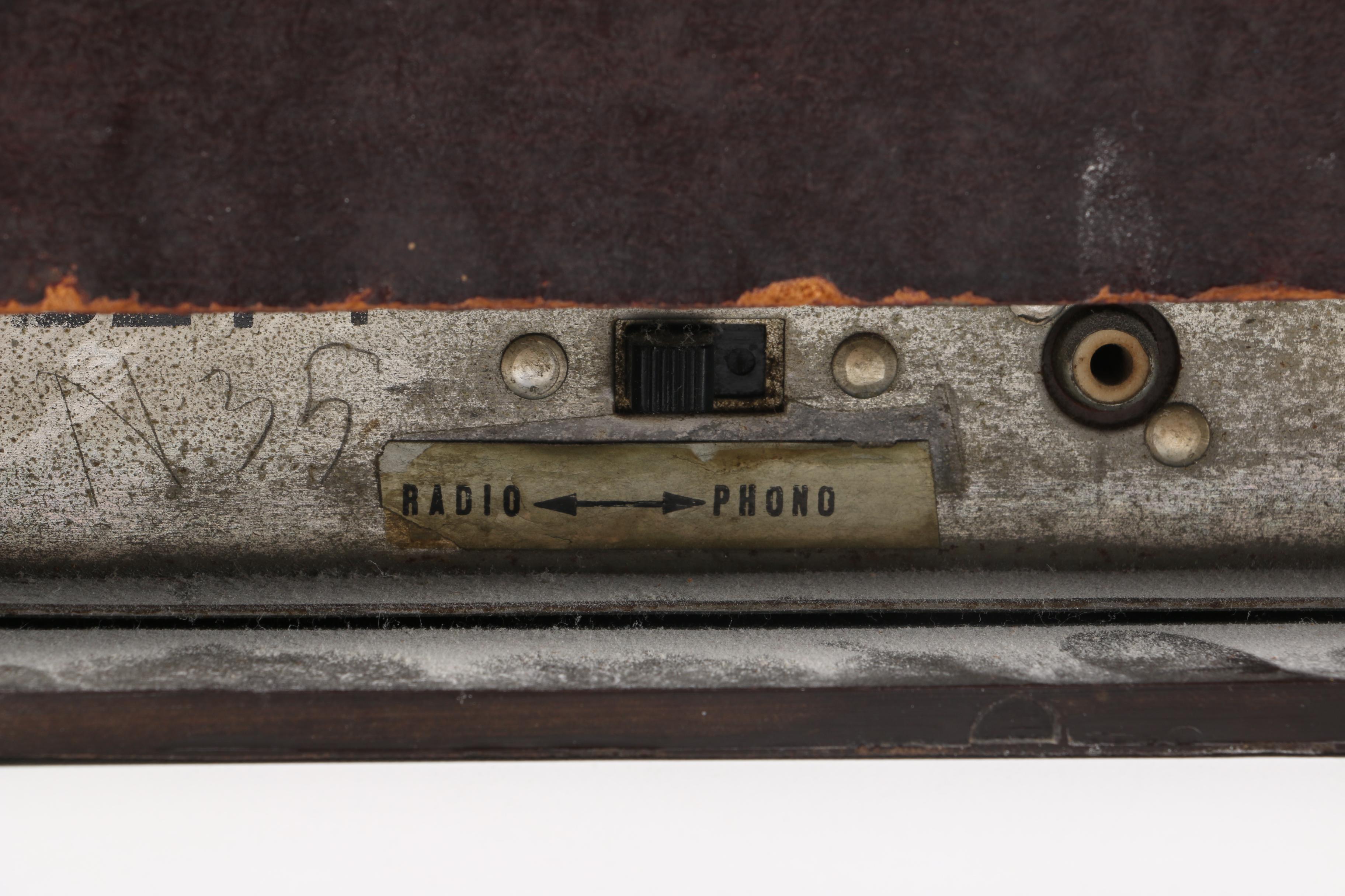 Vintage RCA Victor Radio