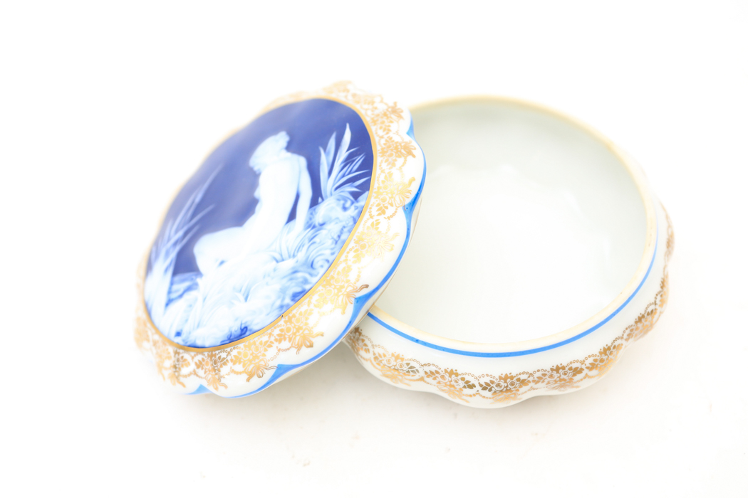 Vintage Limoges F.M. Grand Feu Barbotine Trinket Box