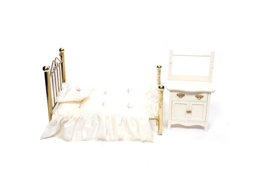 Retired American Girl Doll Samantha Bed and Commode