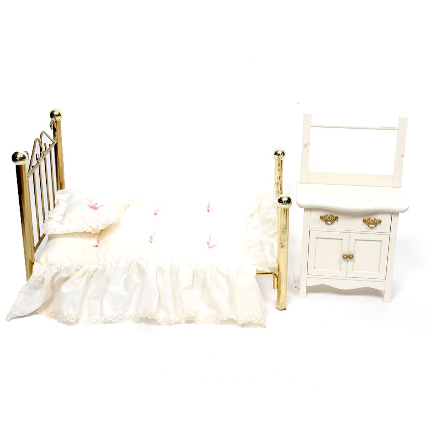 Retired American Girl Doll Samantha Bed and Commode