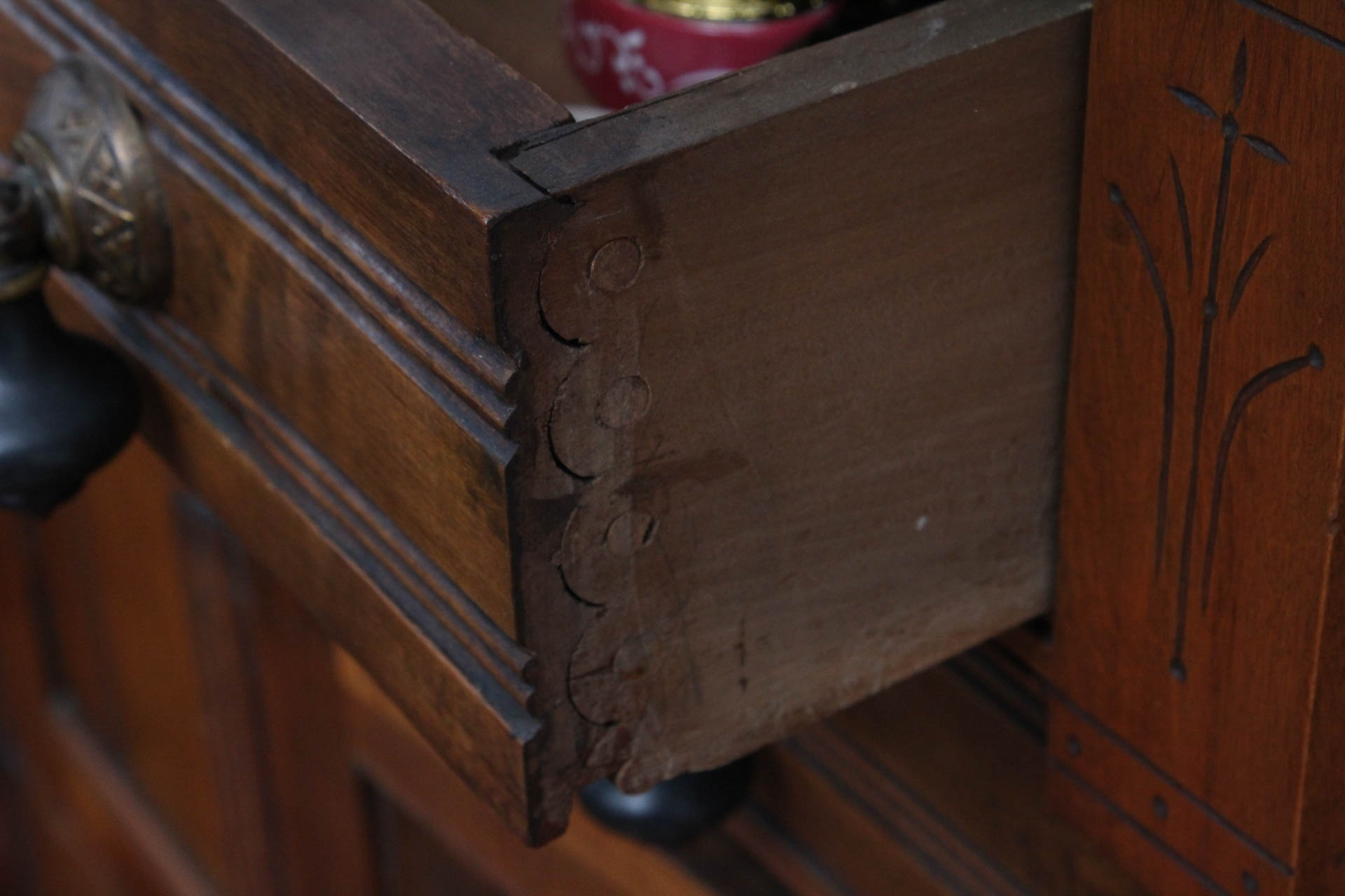 Eastlake Wash Stand with Knapp Joinery