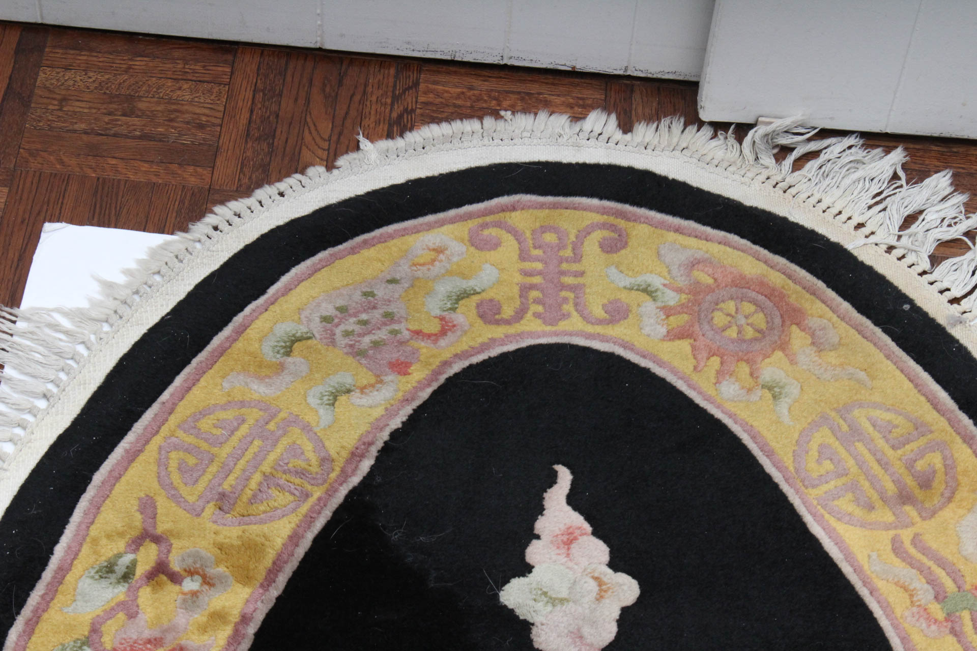 Power Loomed Chinese Sculpted Oval Rug