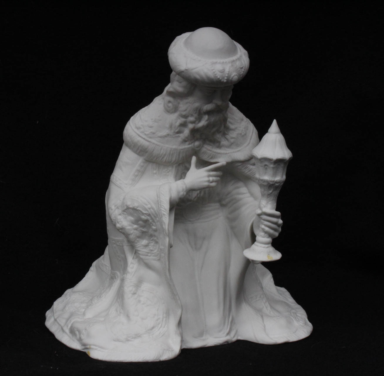 Boehm Porcelain Seventeen Piece Nativity Scene