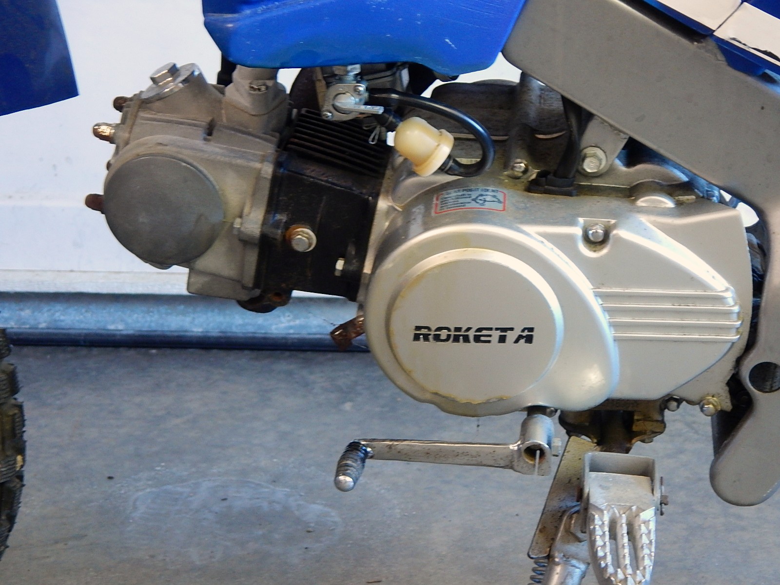 Roketa Motorsports 70 CC Dirt Bike/Mini Bike