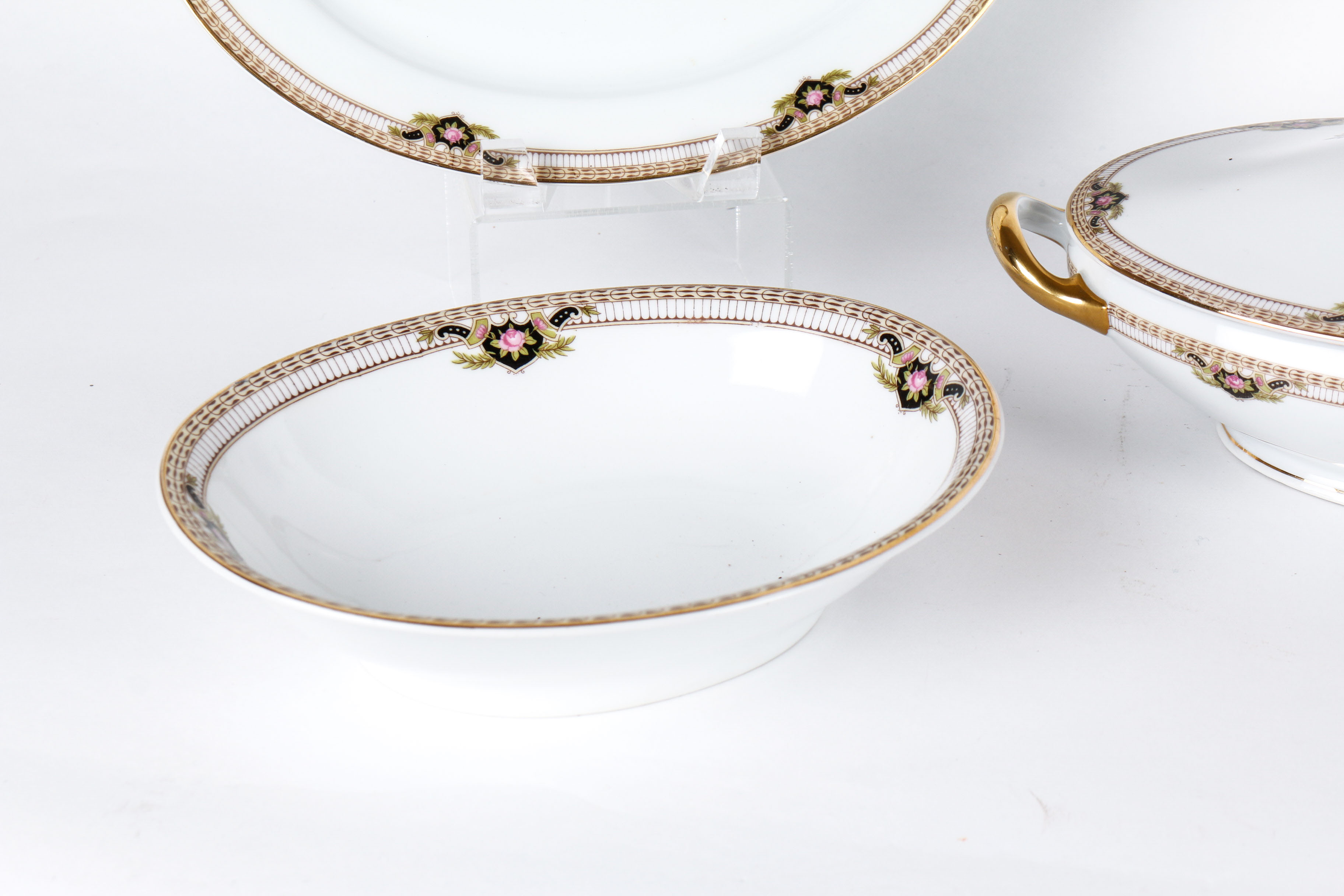 Grouping of Vintage Royal Bayreuth "Belmont" China