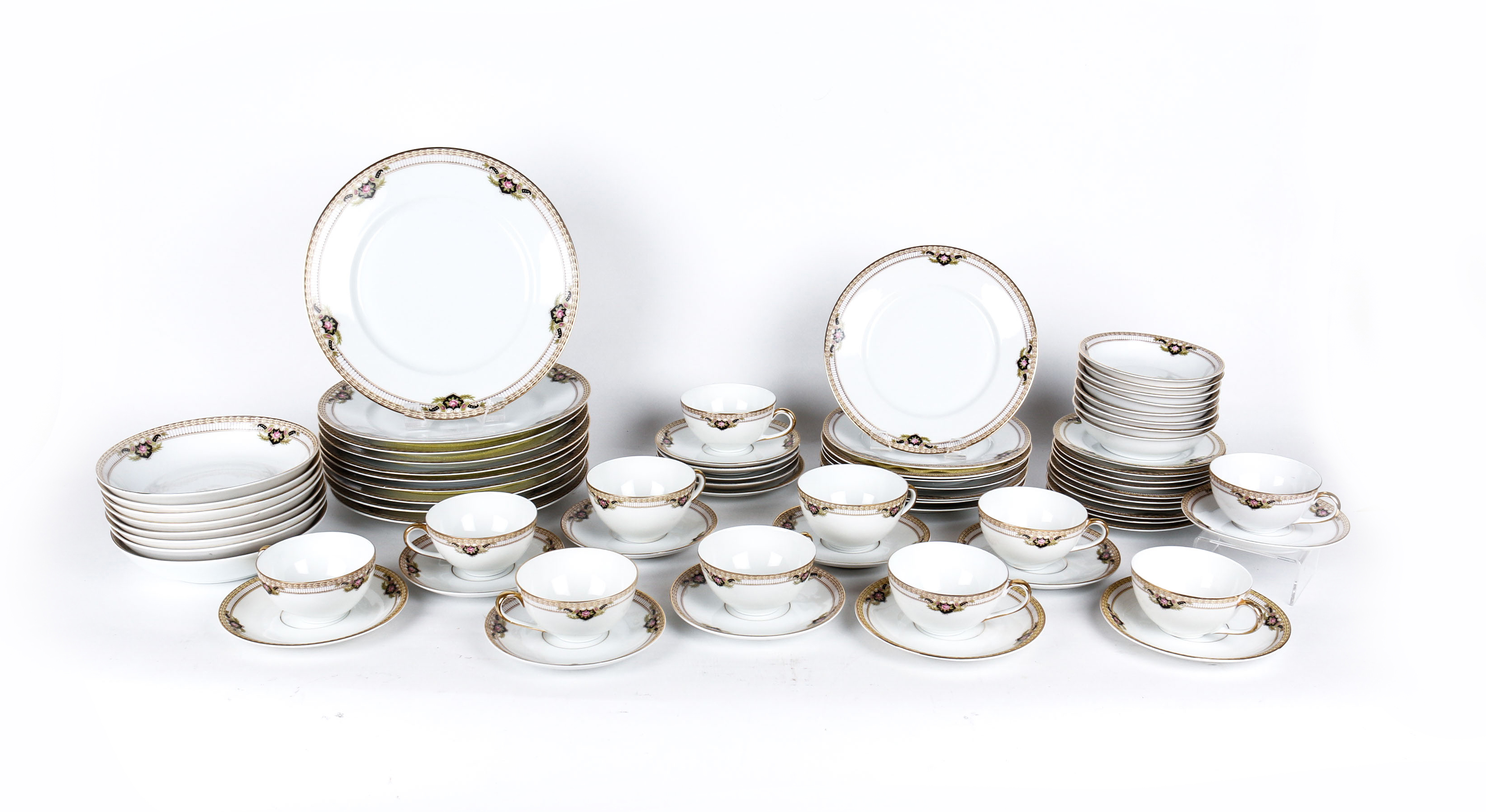 Grouping of Vintage Royal Bayreuth "Belmont" China