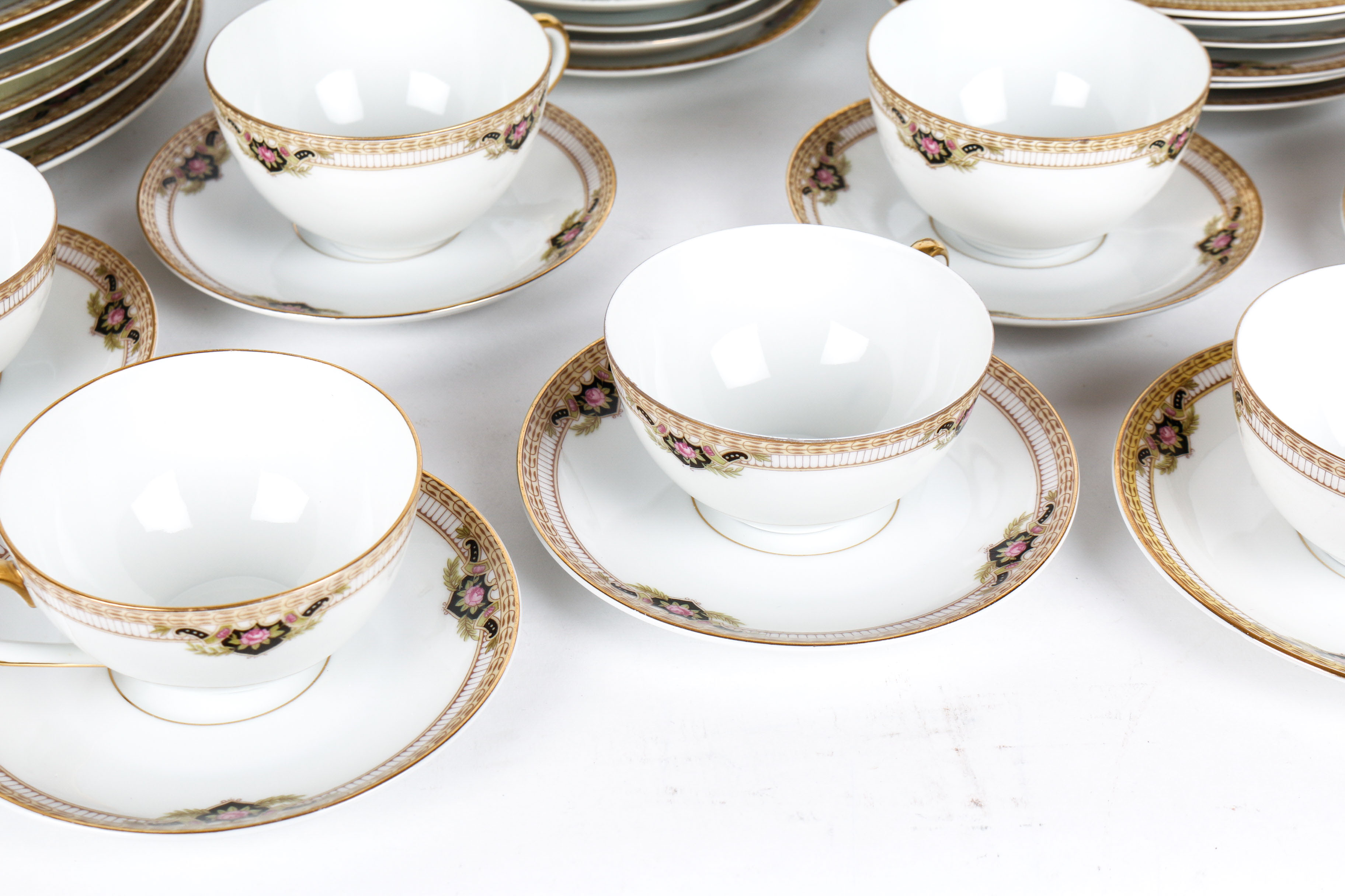 Grouping of Vintage Royal Bayreuth "Belmont" China