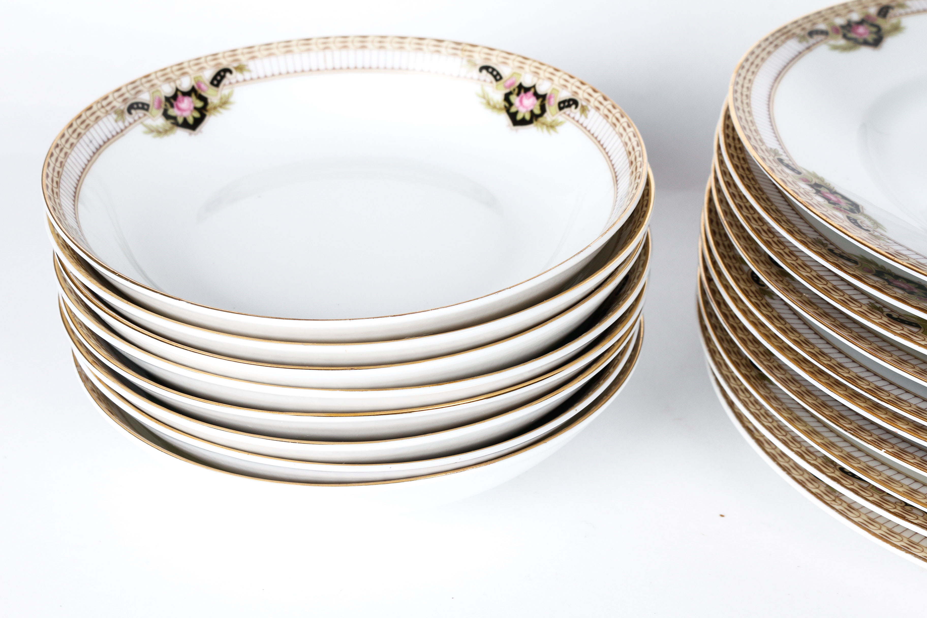 Grouping of Vintage Royal Bayreuth "Belmont" China