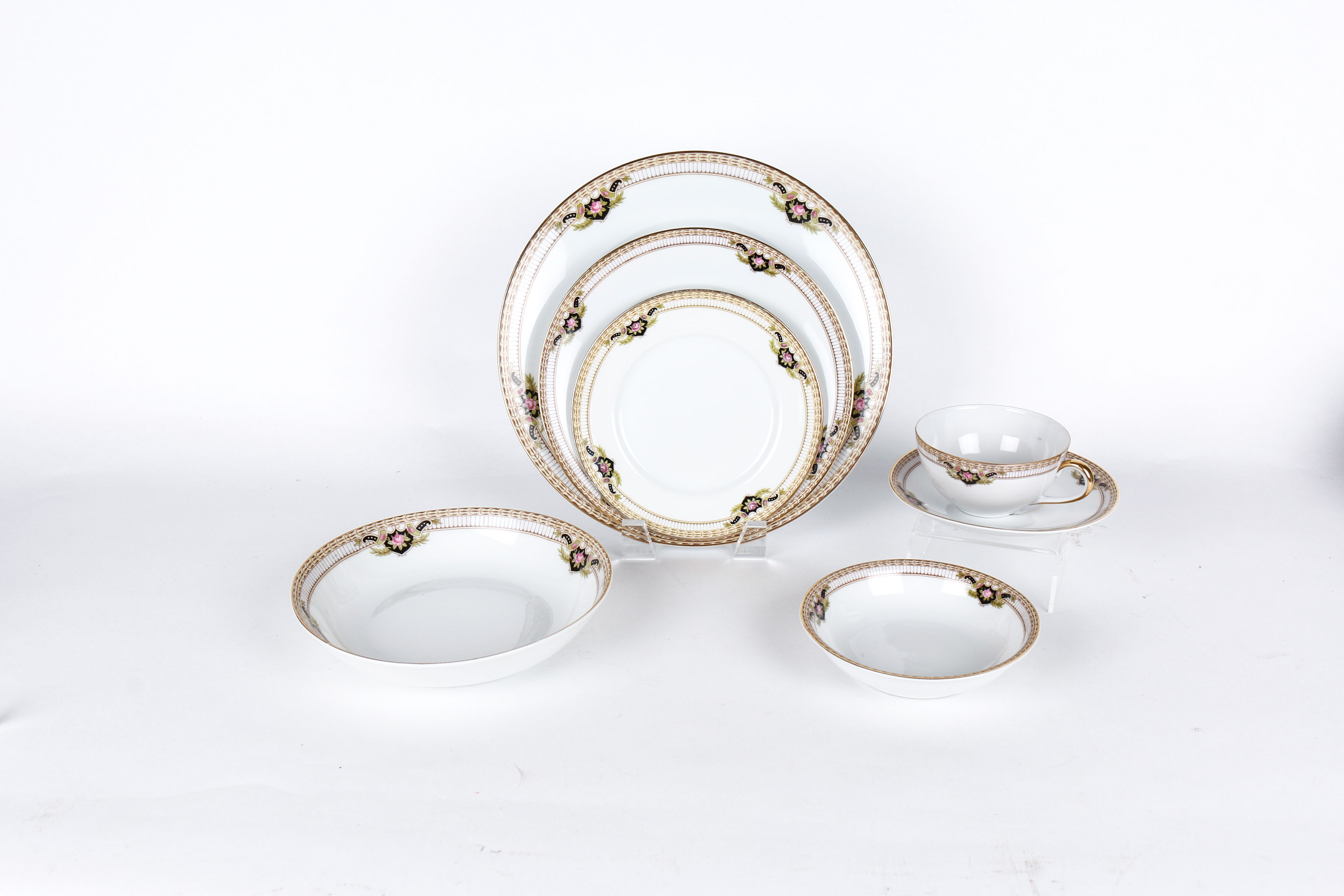 Grouping of Vintage Royal Bayreuth "Belmont" China