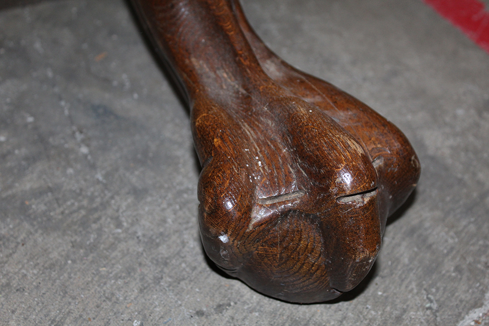 Round Wooden Table With Claw Feet