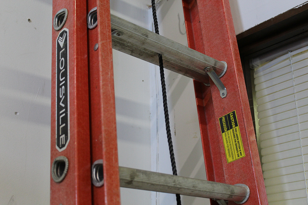 Louisville 32' Extension Ladder