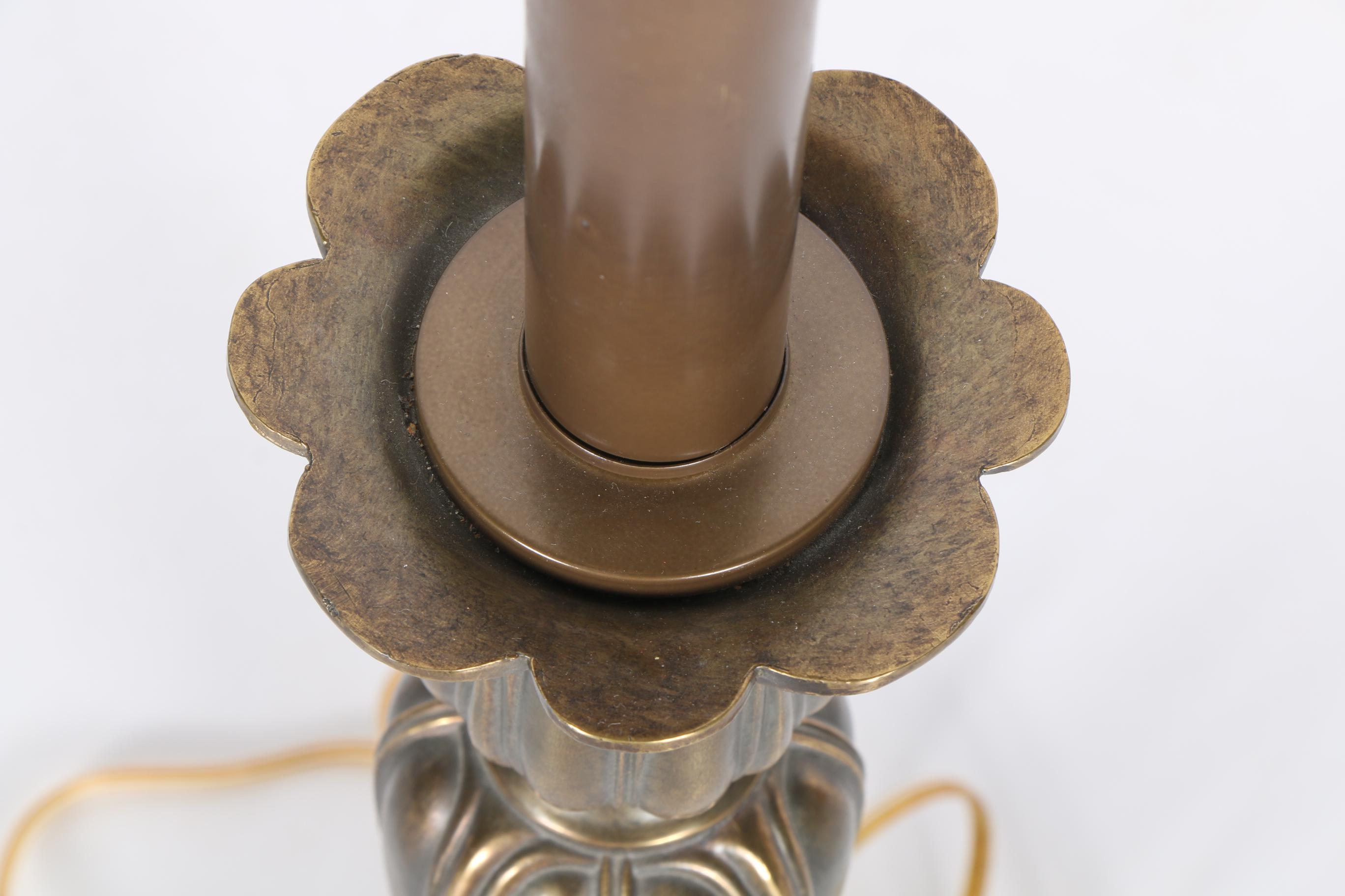 Gilded Floral Table Lamp