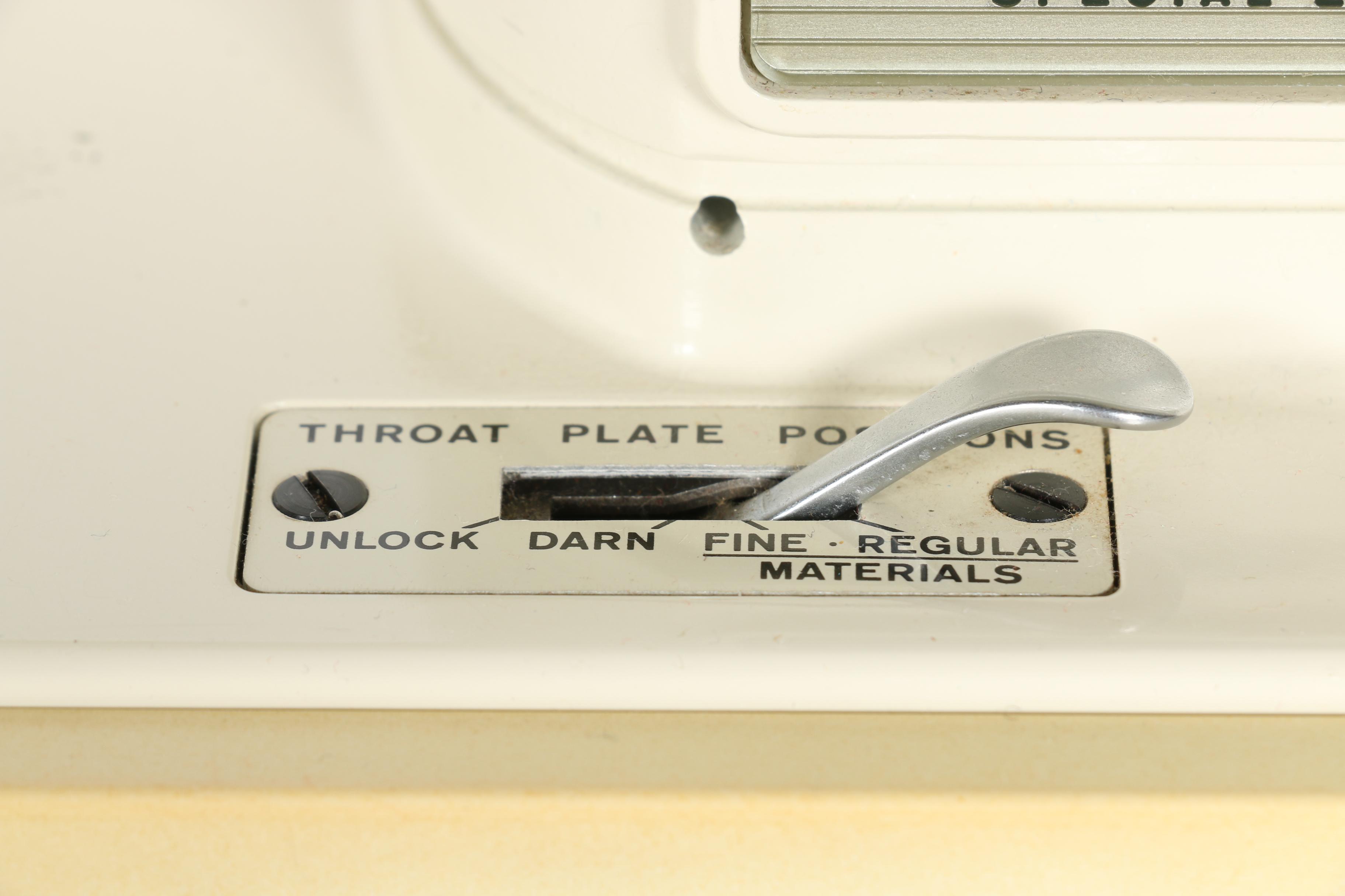 Singer Touch & Sew Special Sewing Machine