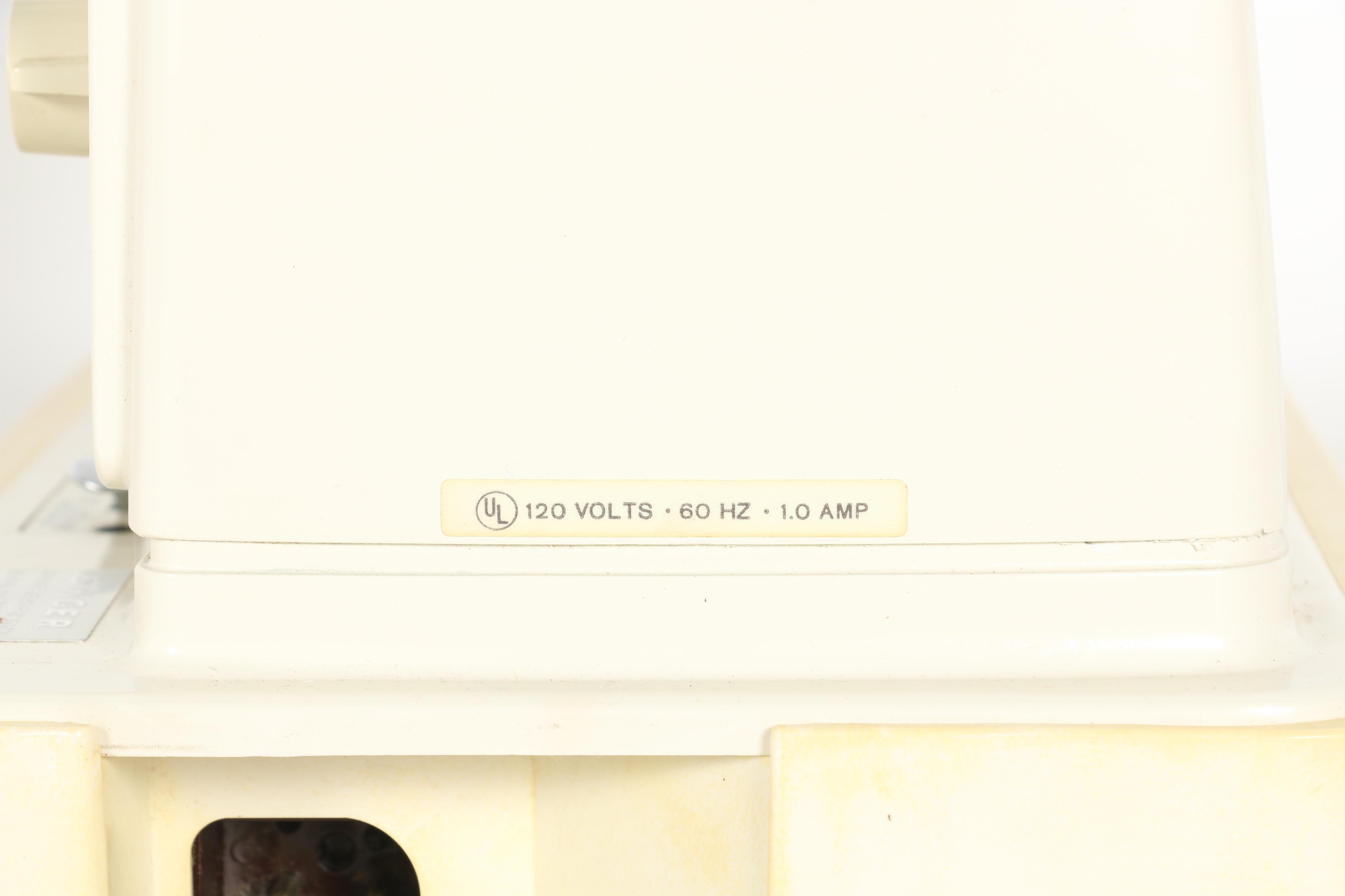 Singer Touch & Sew Special Sewing Machine