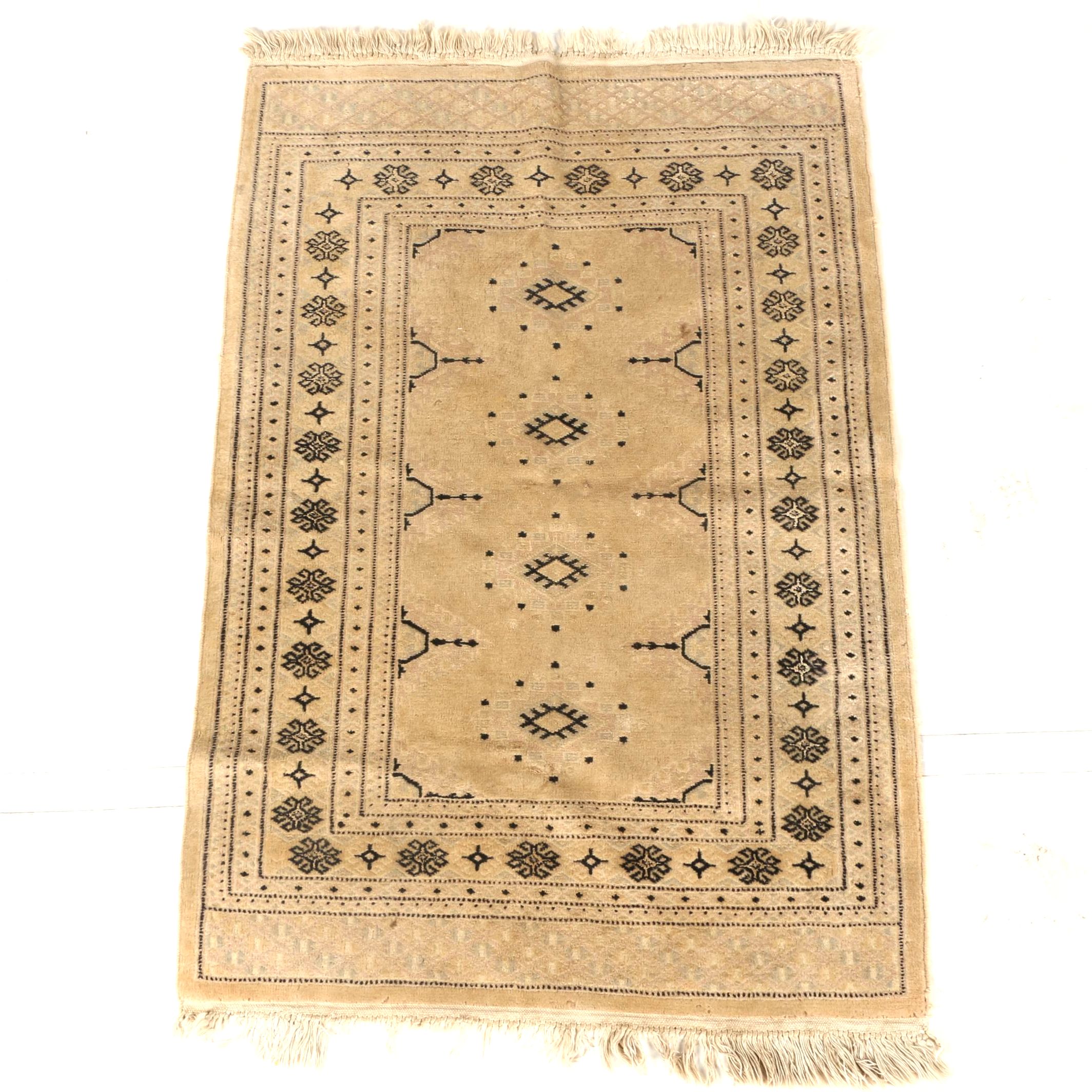 Hand Knotted Bokhara Area Rug