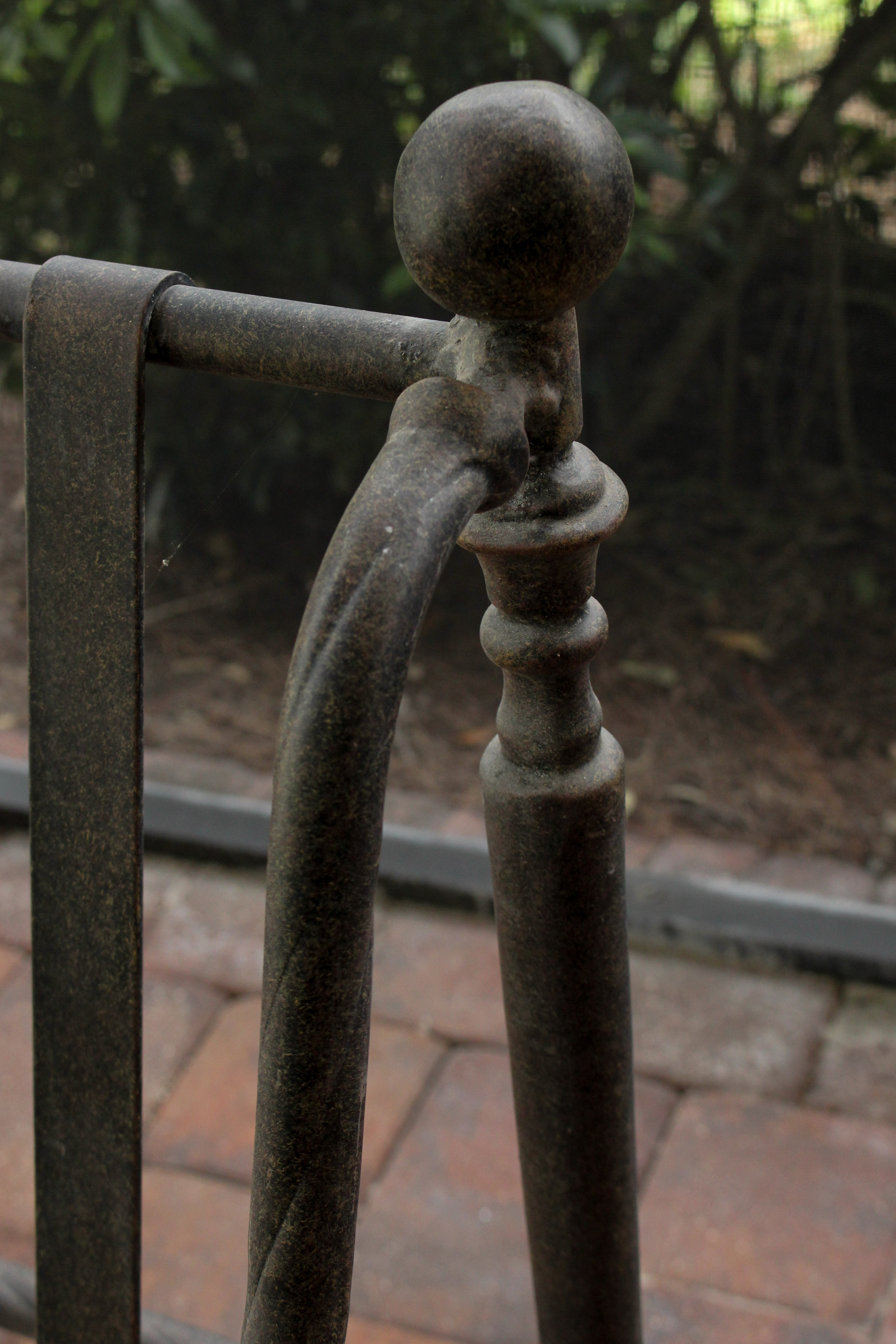 Ancient Mosaics Studio Patio Table and Cast Classics Chair Set