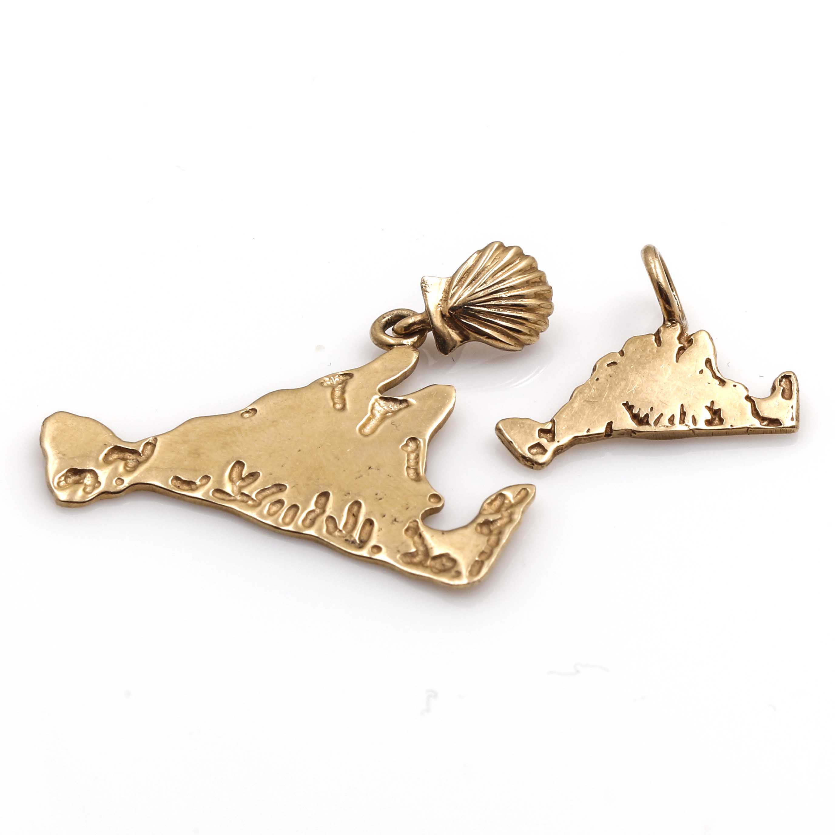 14K Yellow Gold Martha's Vineyard Charm and Pendant