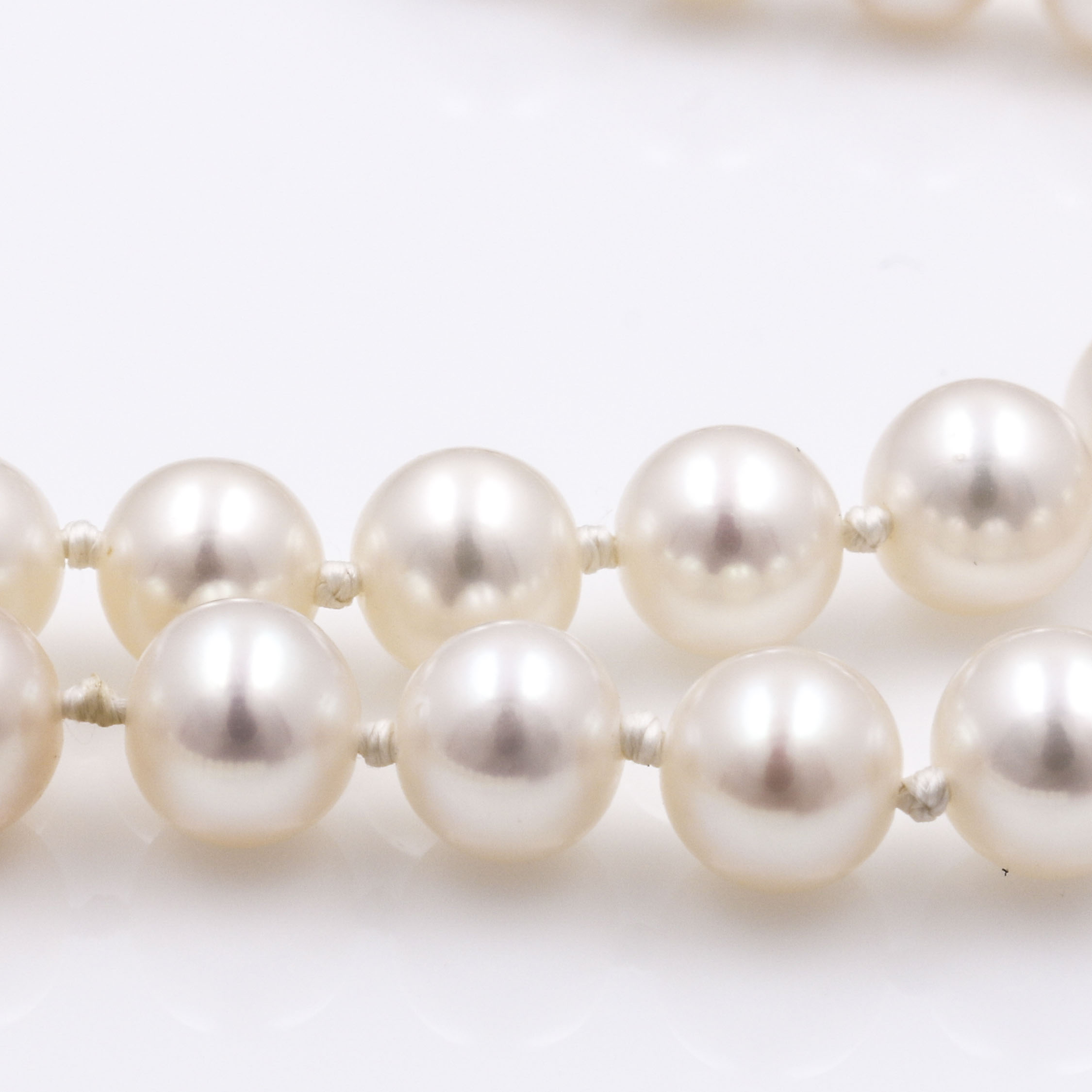 Pearl Necklace with 14K Yellow Gold Filigree Clasp