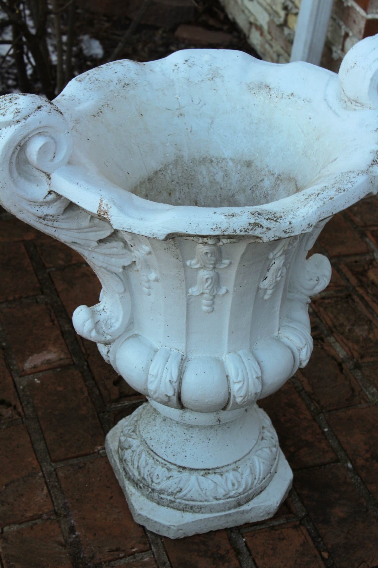 Outdoor Concrete Pedestal Urn