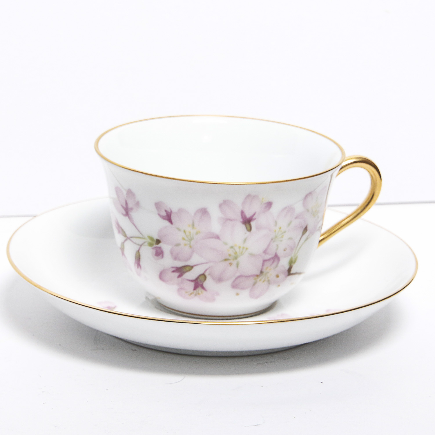 Okura "Beautiful Flowers of Japan" Tea Cups and Saucers