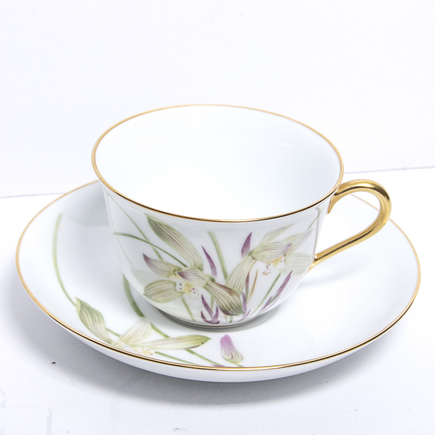 Okura "Beautiful Flowers of Japan" Tea Cups and Saucers