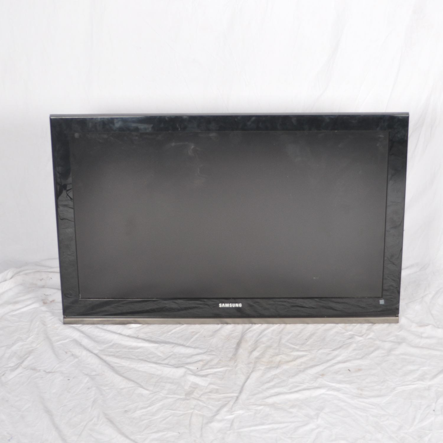 Samsung Flat Screen 47" Television