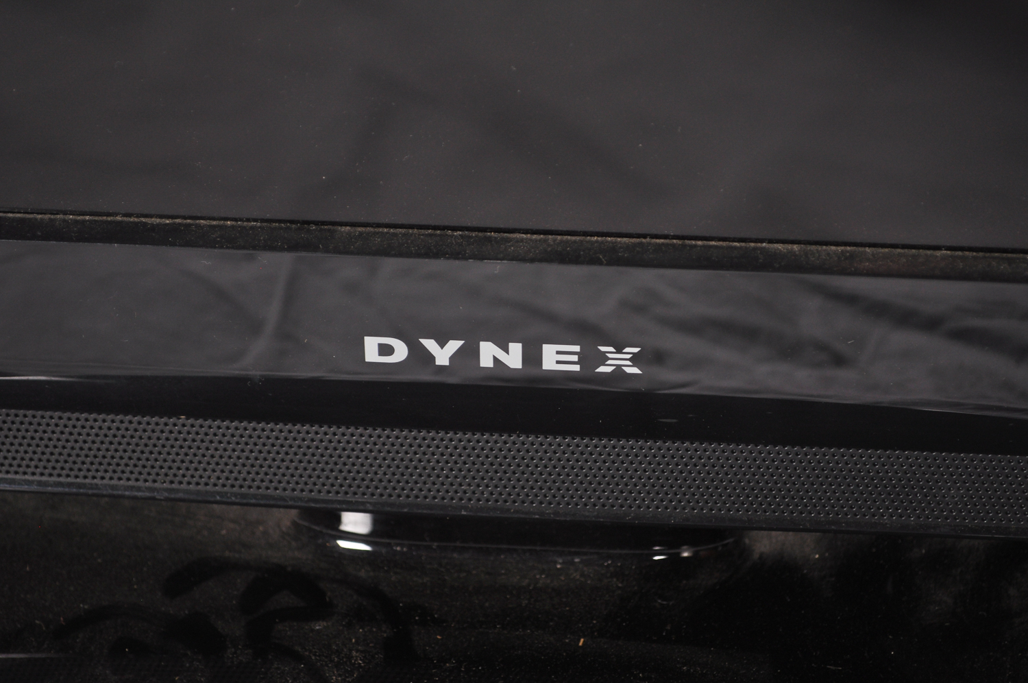 32" Dynex LCD Flat Panel Televisions