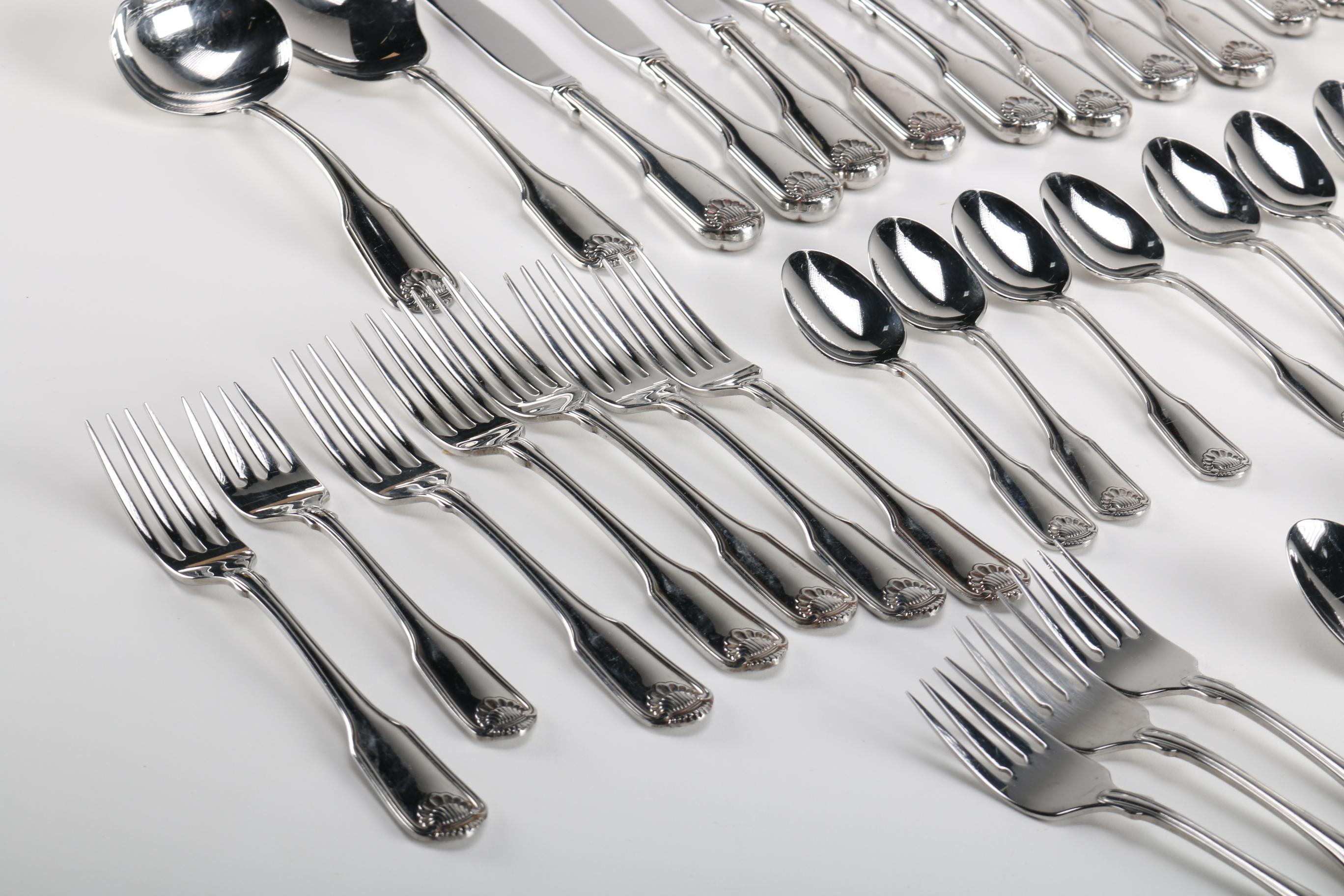 Oneida "Classic Shell" Community Plate Flatware Service