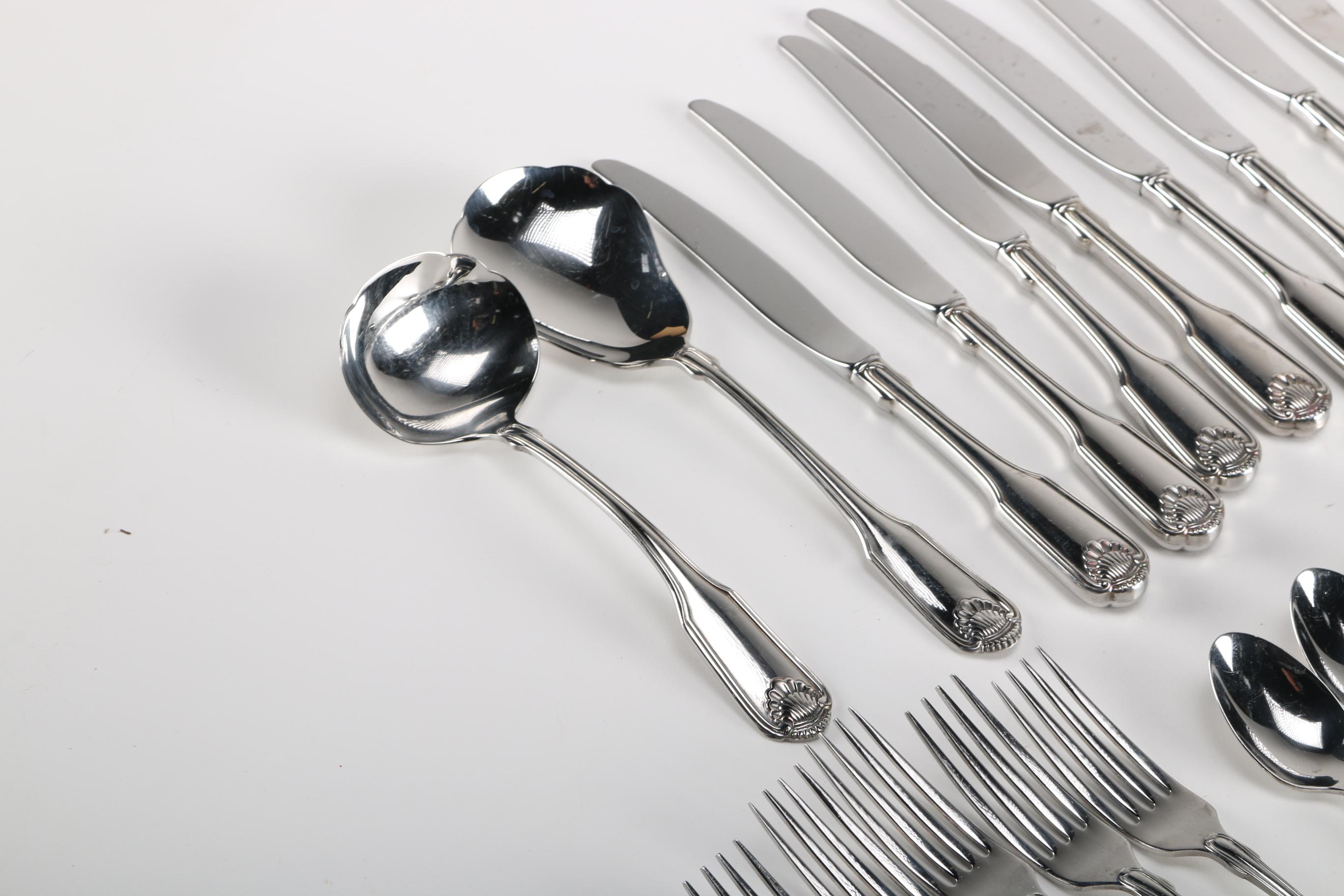 Oneida "Classic Shell" Community Plate Flatware Service