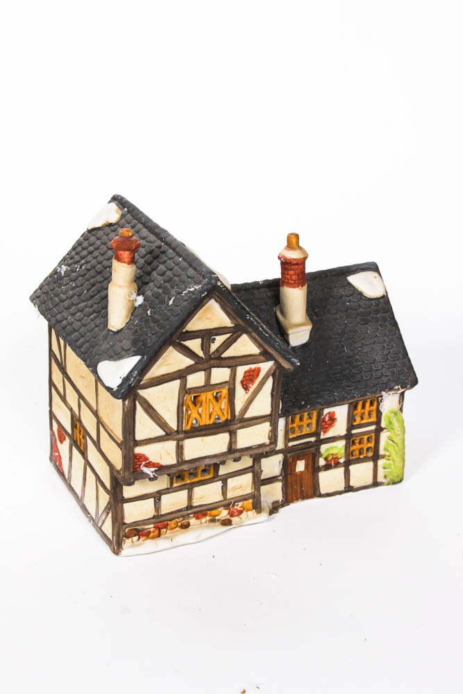 Department 56 Collection of Buildings and Figurines