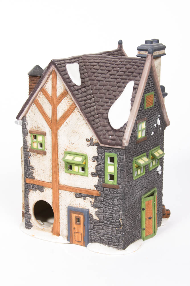 Department 56 Building and Cottage Figurines