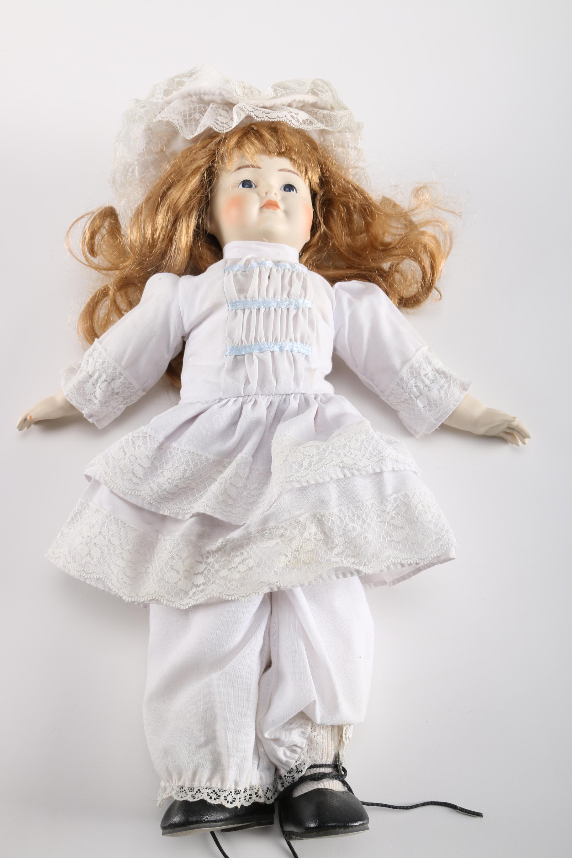Musical Wind Up Porcelain Dolls
