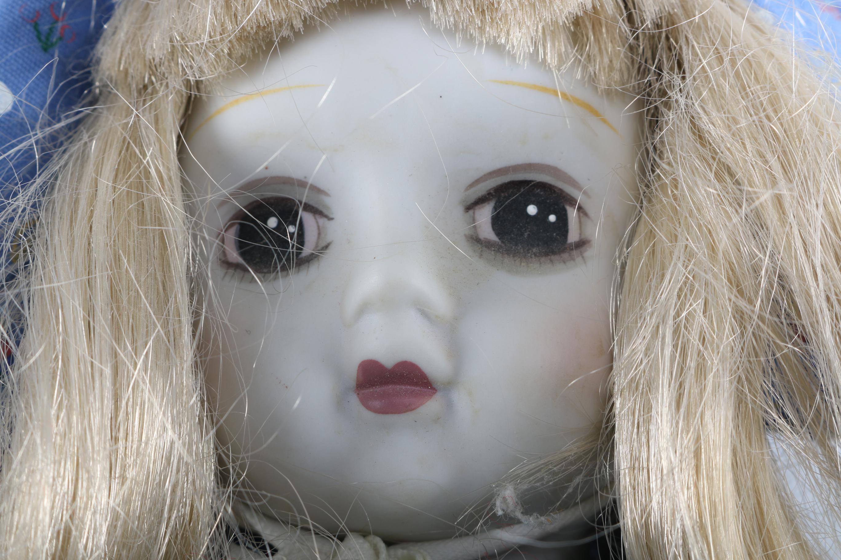 Musical Wind Up Porcelain Dolls