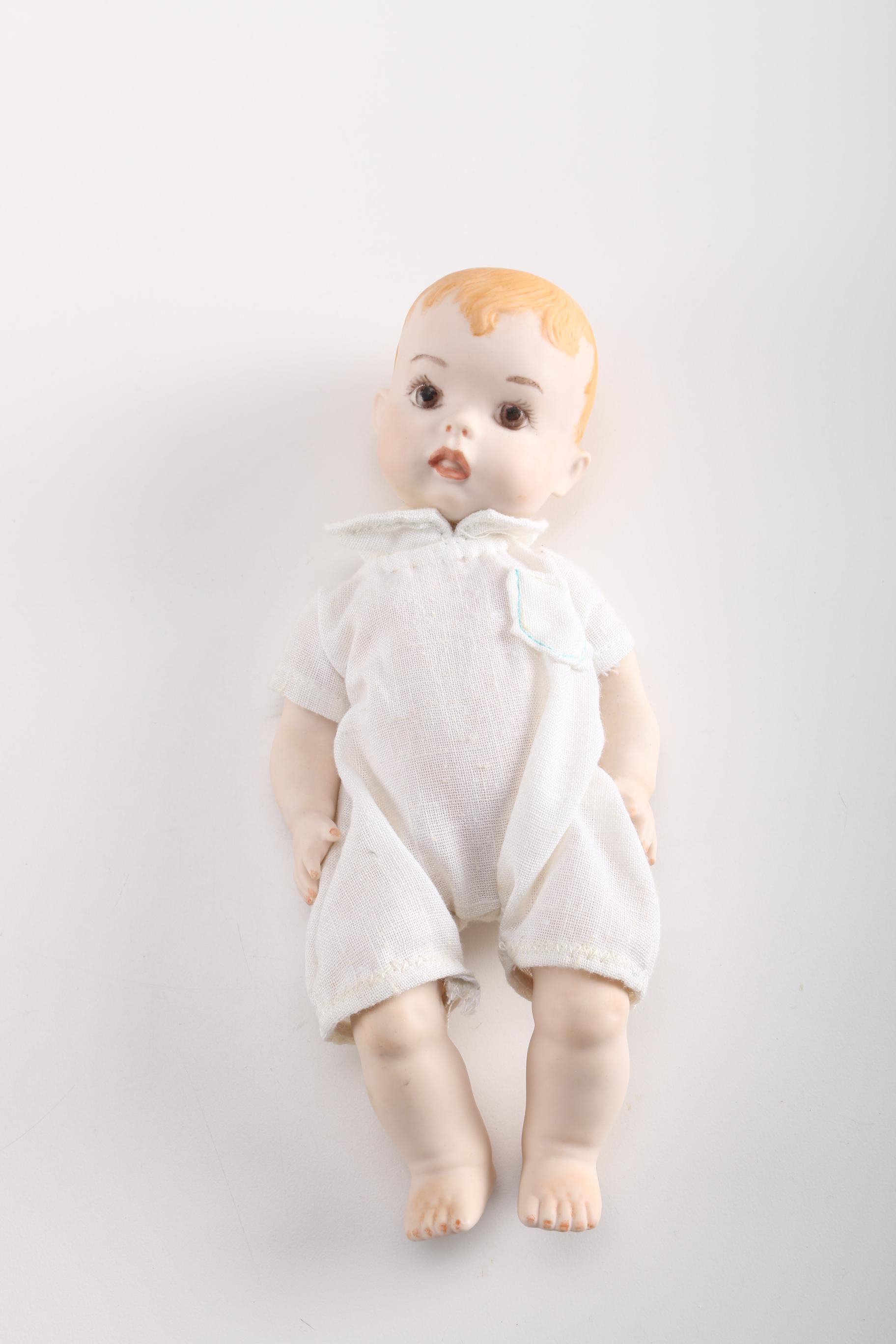 Musical Wind Up Porcelain Dolls