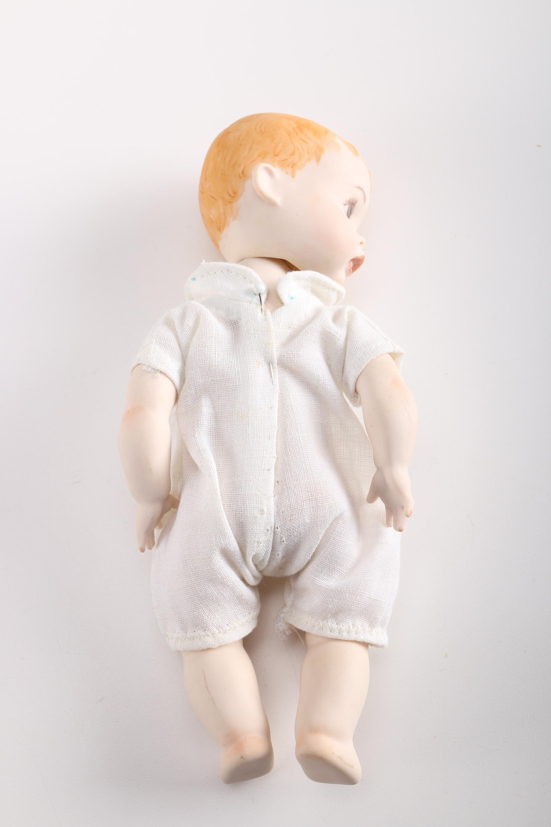 Musical Wind Up Porcelain Dolls