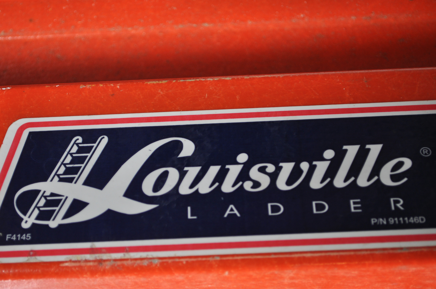 Louisville 28' Metal Sliding Ladder