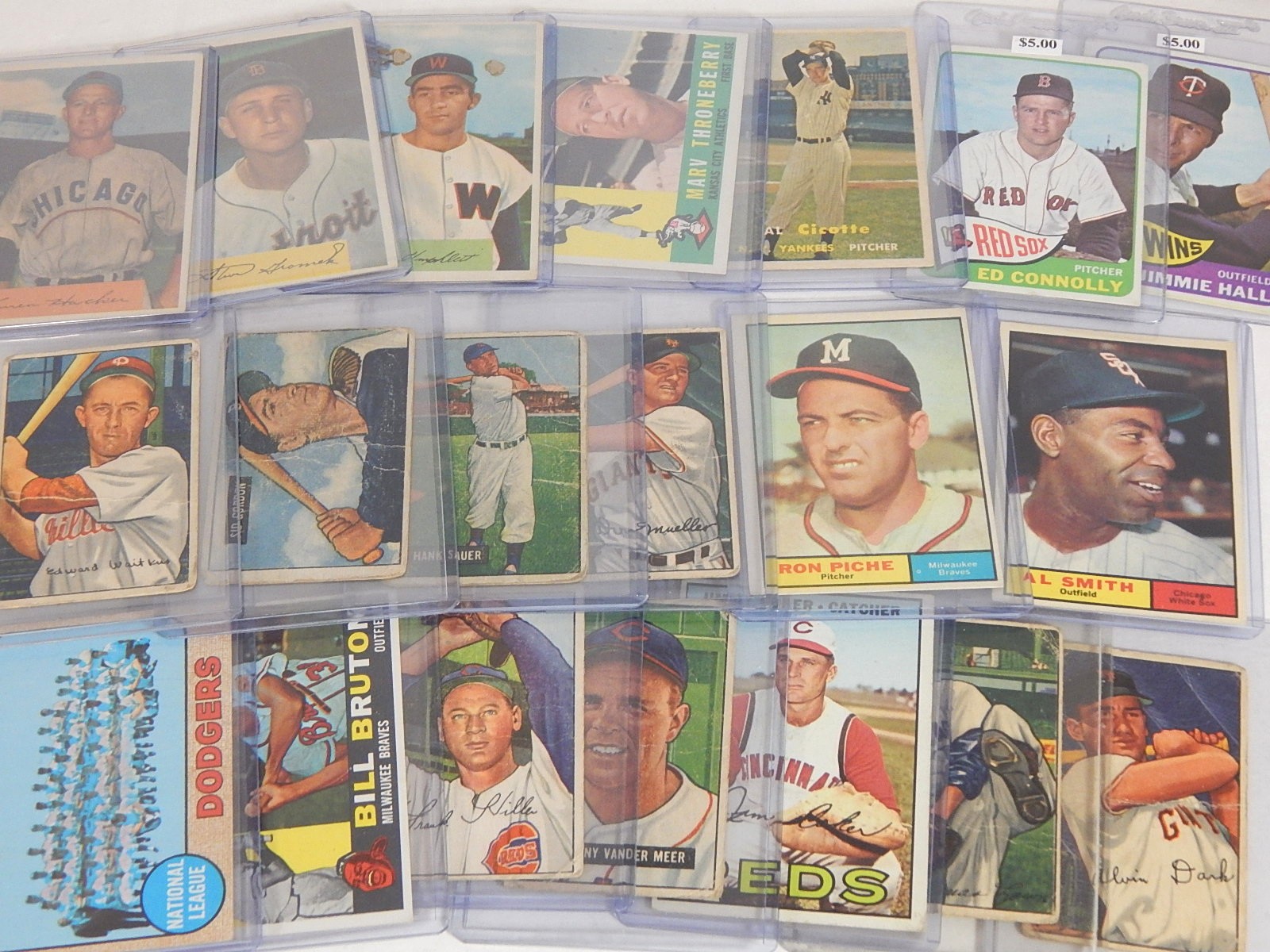Large 1940s to 1960s TOPPS and Bowman Baseball Card Collection